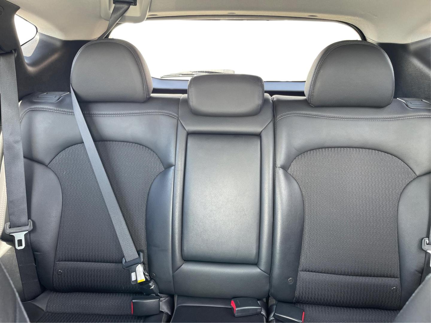 2013 Hyundai Tucson GLS (KM8JU3AC1DU) with an Theta II 2.4L I-4 DOHC engine, located at 1099 N County Rd 25A, Troy, OH, 45373, (937) 908-9800, 40.057079, -84.212883 - Photo#13
