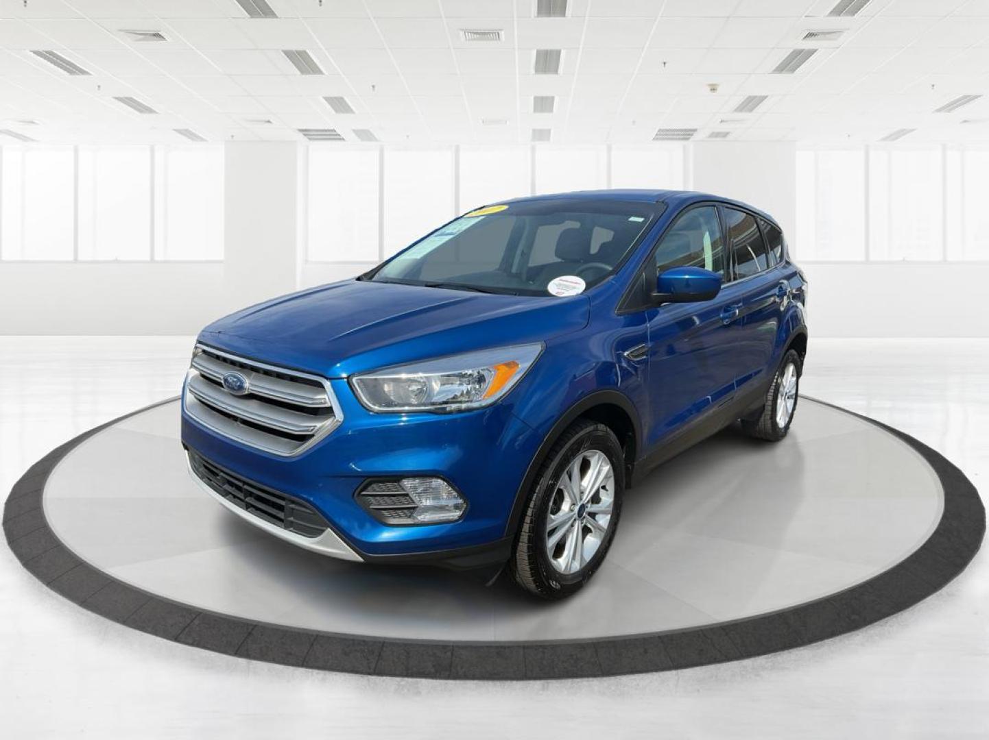 2017 Ford Escape SE (1FMCU0G93HU) with an EcoBoost 1.5L I-4 gasoline direct injection engine, located at 880 E. National Road, Vandalia, OH, 45377, (937) 908-9800, 39.891918, -84.183594 - Photo#6