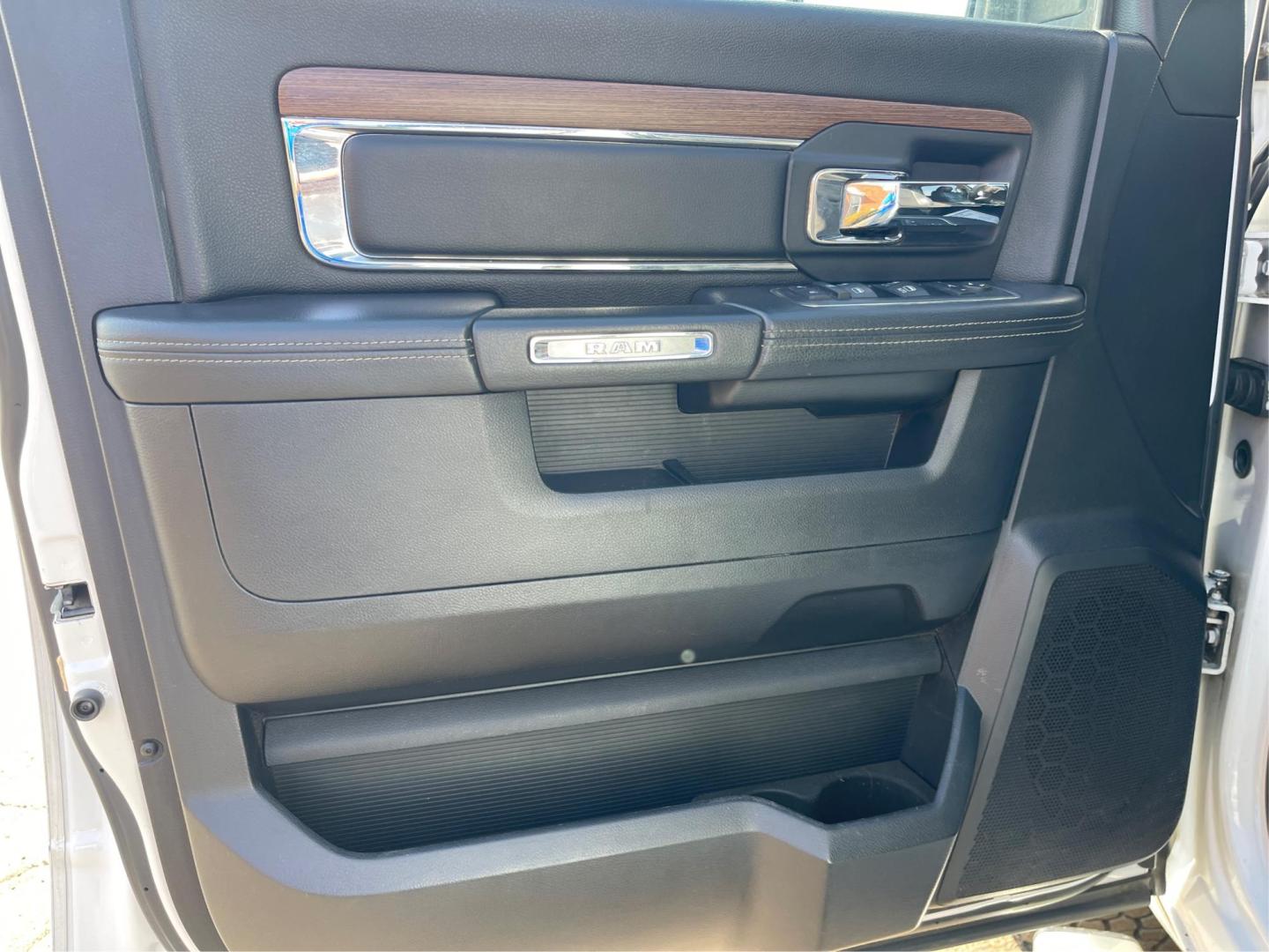 2016 Ram 1500 Laramie (1C6RR7NTXGS) with an Other engine, located at 1951 S Dayton Lakeview Rd., New Carlisle, OH, 45344, (937) 908-9800, 39.890999, -84.050255 - Photo#17