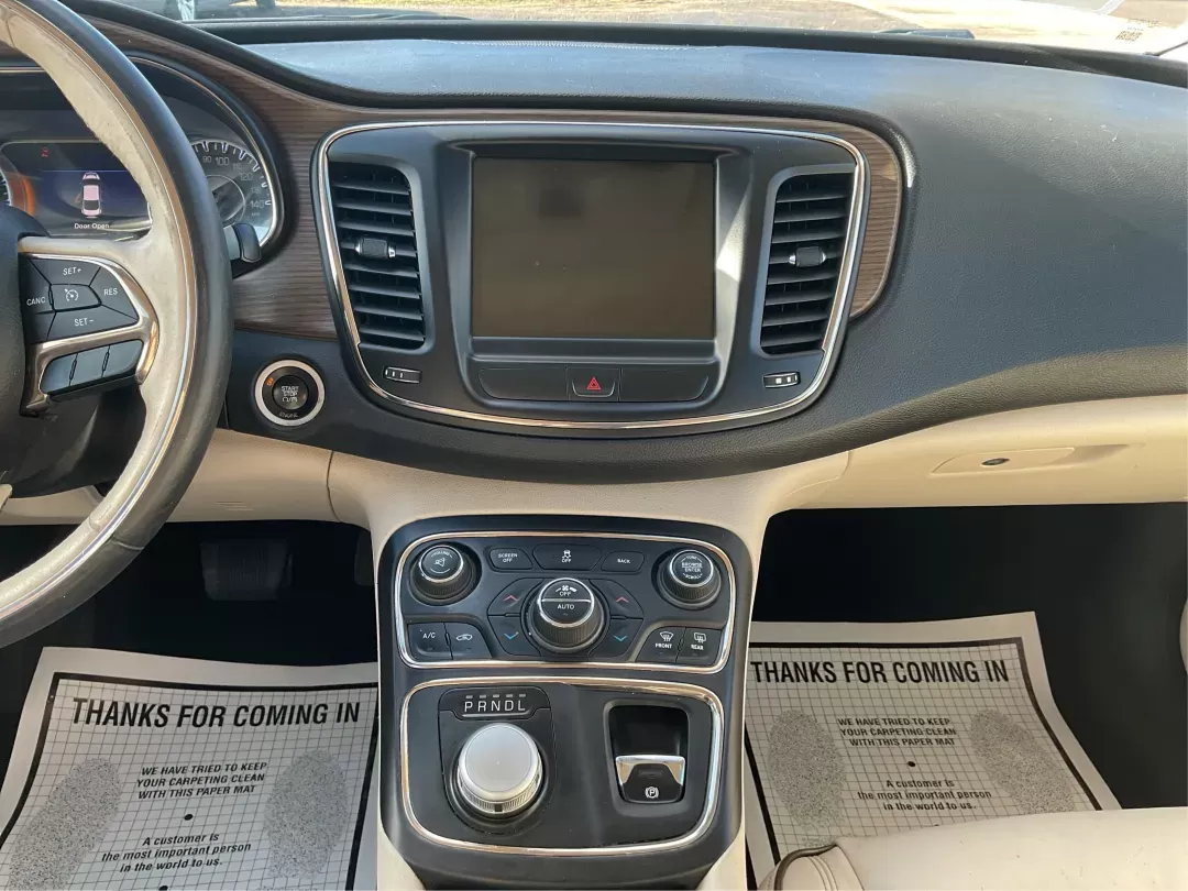2015 Chrysler 200 C (1C3CCCCB9FN) with an Other engine, located at 1230 East Main St, Xenia, OH, 45385, (937) 908-9800, 39.688026, -83.910172 - Photo#12
