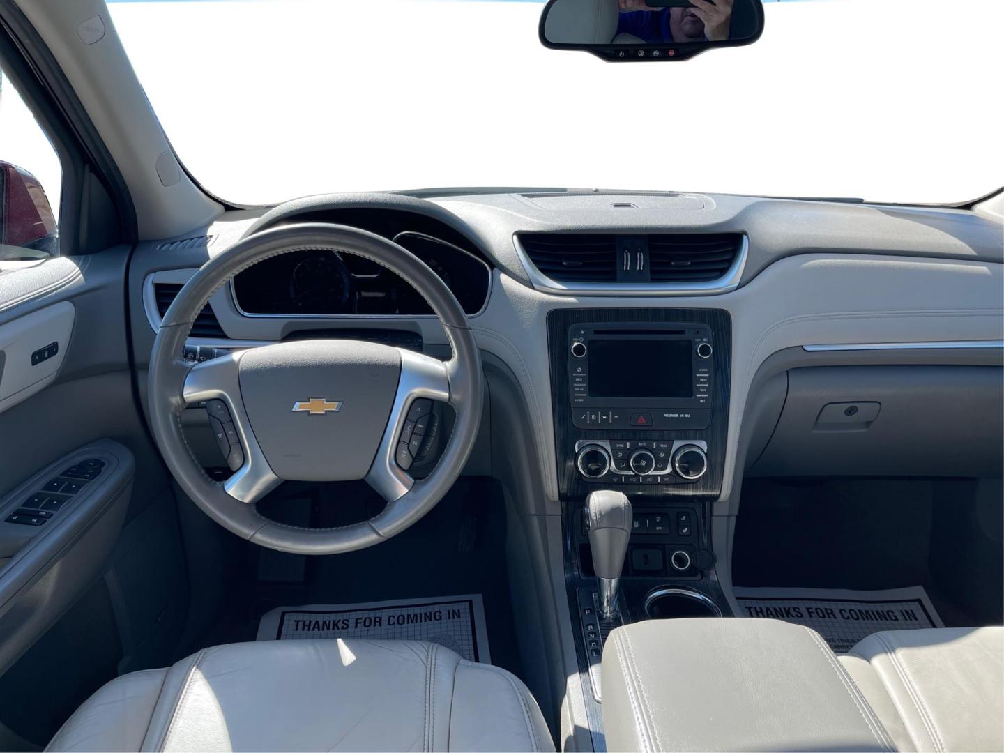 2016 Chevrolet Traverse 2LT (1GNKVHKD2GJ) with an 3.6L V-6 gasoline direct injection engine, located at 1099 N County Rd 25A, Troy, OH, 45373, (937) 908-9800, 40.057079, -84.212883 - Photo#20