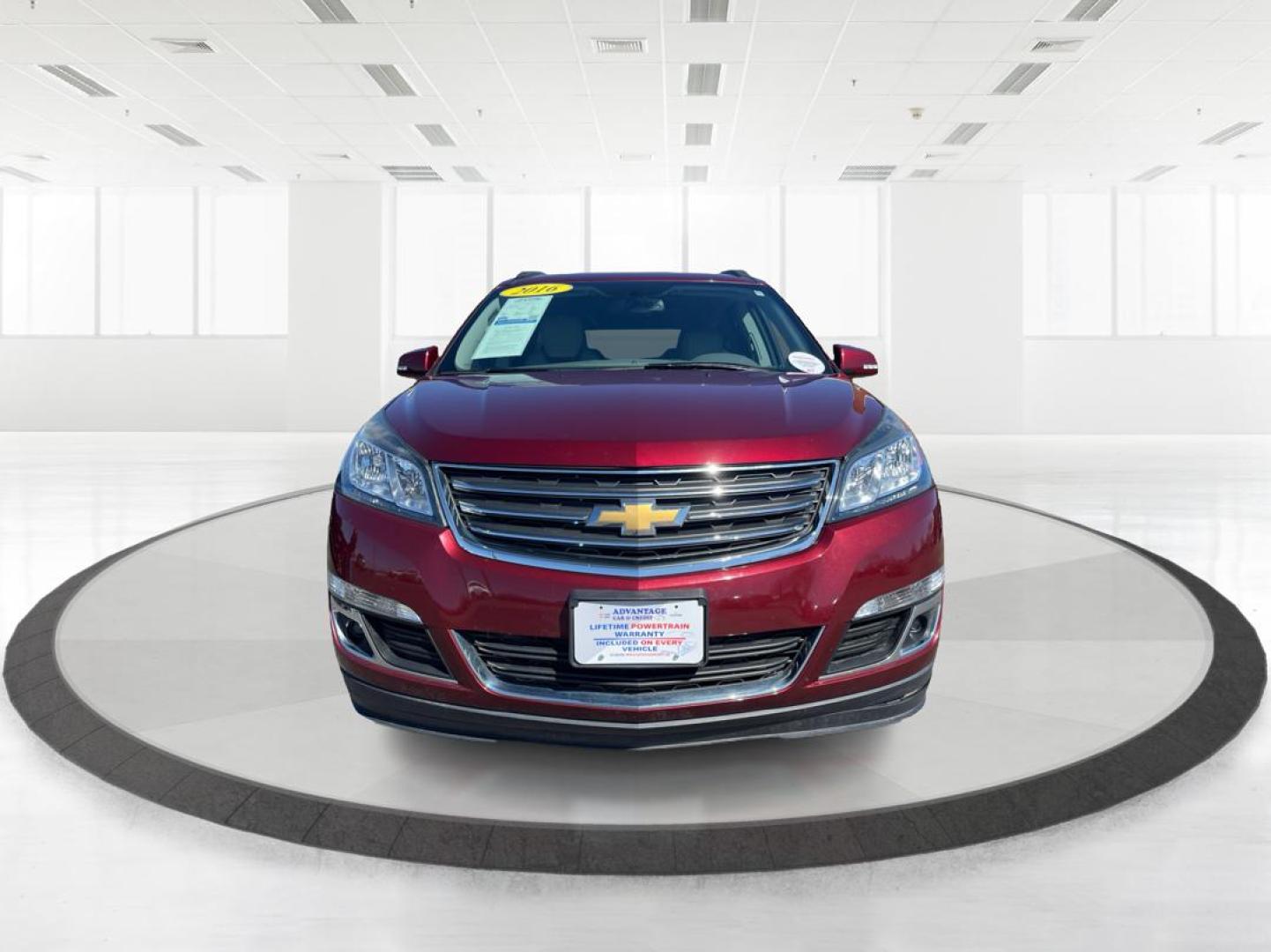 2016 Chevrolet Traverse 2LT (1GNKVHKD2GJ) with an 3.6L V-6 gasoline direct injection engine, located at 1099 N County Rd 25A, Troy, OH, 45373, (937) 908-9800, 40.057079, -84.212883 - Photo#6