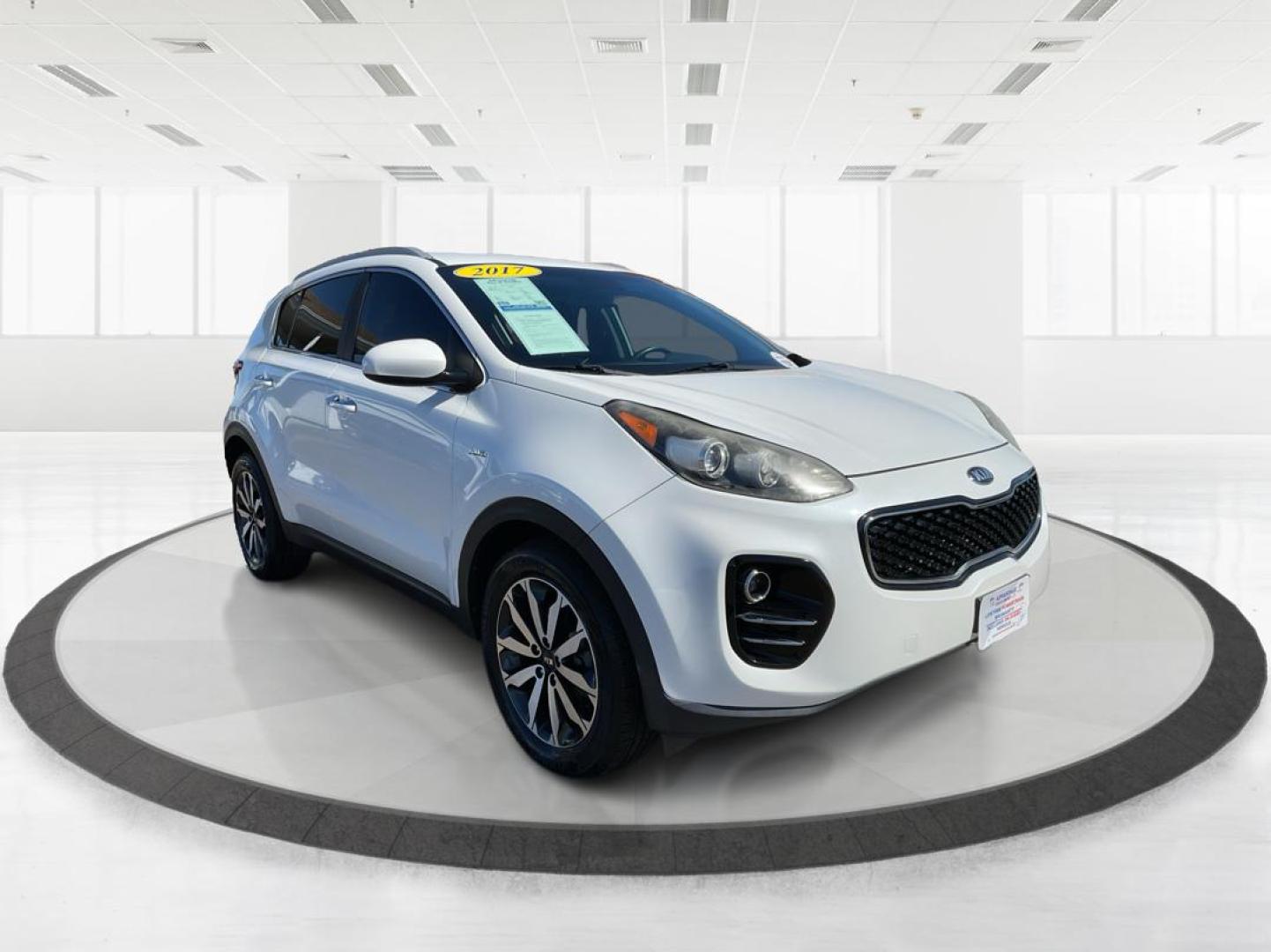 2017 Kia Sportage EX (KNDPNCAC0H7) with an Theta II 2.4L I-4 gasoline direct injection engine, located at 1184 Kauffman Ave, Fairborn, OH, 45324, (937) 908-9800, 39.807072, -84.030914 - Photo#0