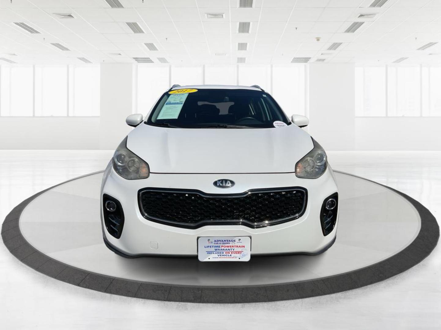 2017 Kia Sportage EX (KNDPNCAC0H7) with an Theta II 2.4L I-4 gasoline direct injection engine, located at 1184 Kauffman Ave, Fairborn, OH, 45324, (937) 908-9800, 39.807072, -84.030914 - Photo#5