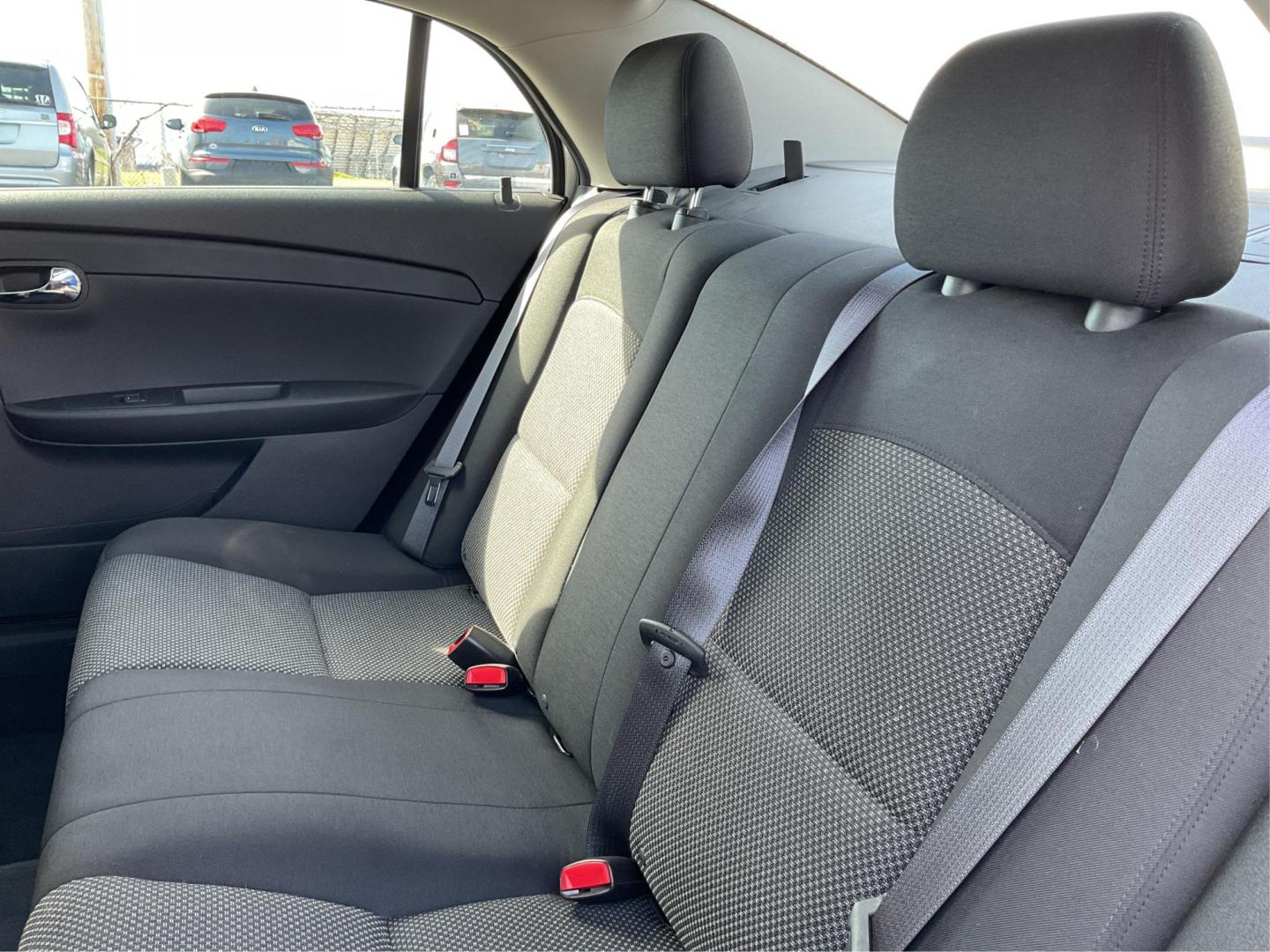 2011 Chevrolet Malibu 1LT (1G1ZC5E1XBF) with an Ecotec 2.4L I-4 DOHC engine, located at 1230 East Main St, Xenia, OH, 45385, (937) 908-9800, 39.688026, -83.910172 - Photo#9