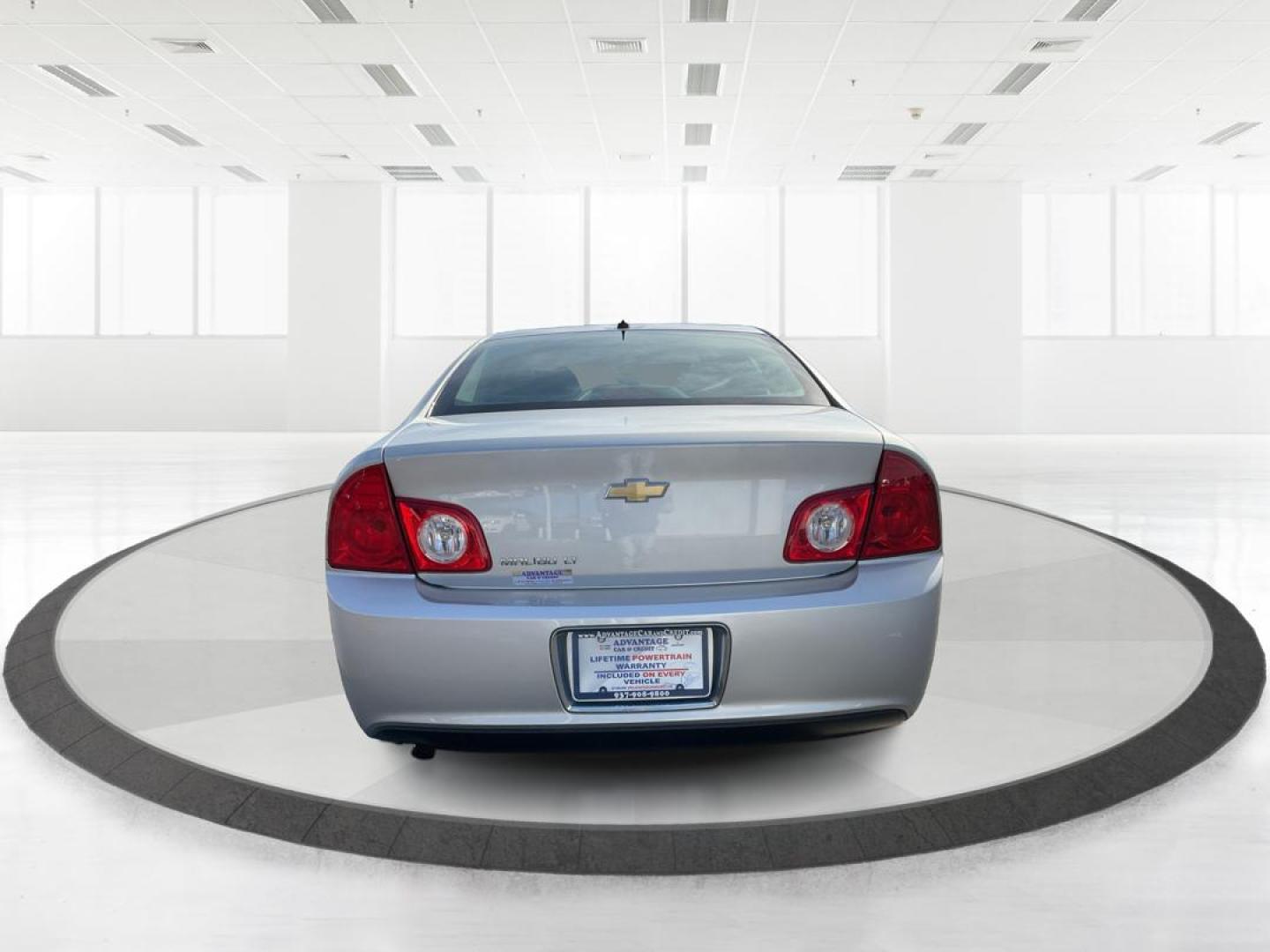 2011 Chevrolet Malibu 1LT (1G1ZC5E1XBF) with an Ecotec 2.4L I-4 DOHC engine, located at 1230 East Main St, Xenia, OH, 45385, (937) 908-9800, 39.688026, -83.910172 - Photo#3