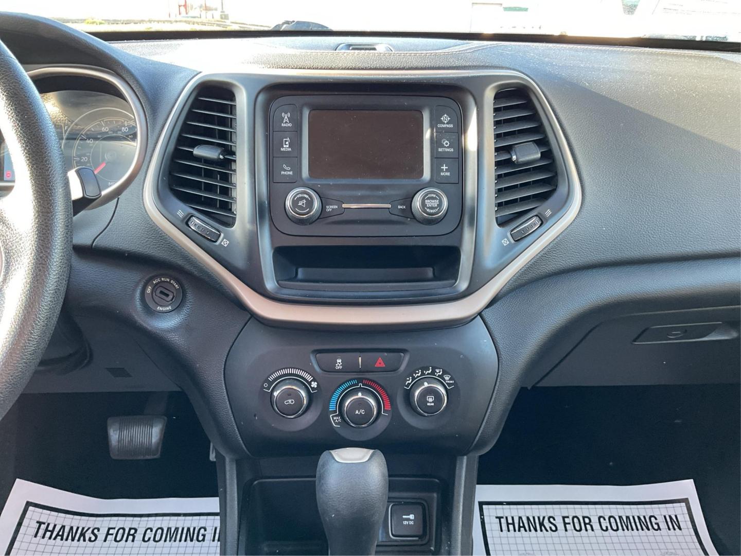 2014 Jeep Cherokee Sport (1C4PJLAB6EW) with an MultiAir2 Tigershark 2.4L I-4 variable valve contr engine, located at 880 E. National Road, Vandalia, OH, 45377, (937) 908-9800, 39.891918, -84.183594 - Photo#12