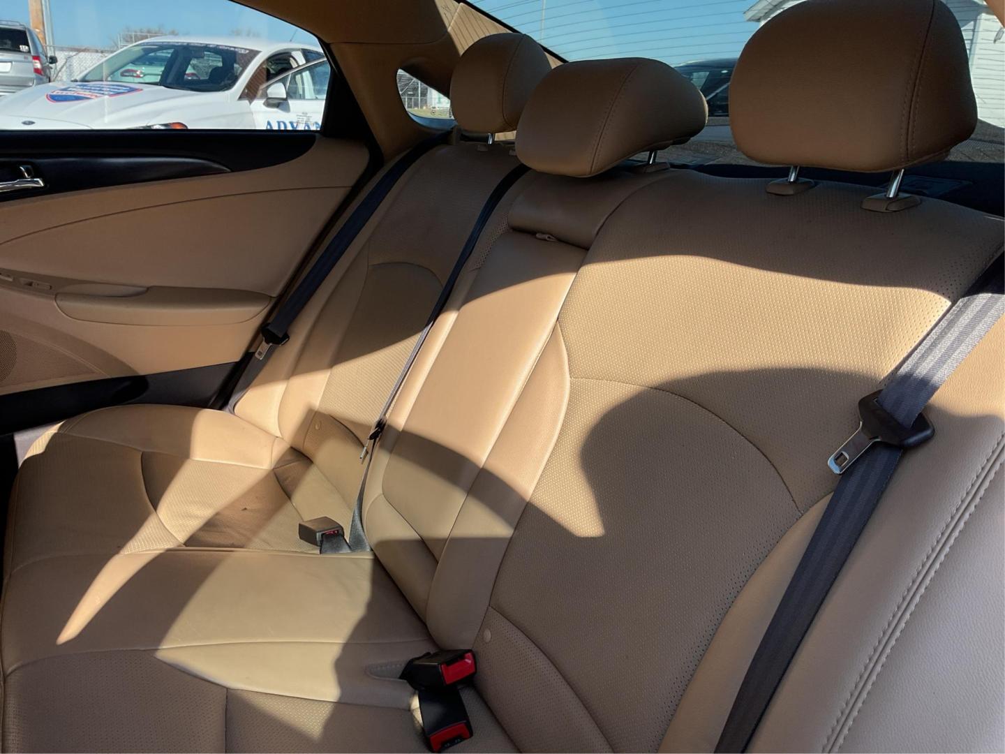 2014 Hyundai Sonata Limited 2.0T (5NPEC4AB6EH) with an 2L I-4 gasoline direct injection engine, located at 8750 N County Rd 25A, Piqua, OH, 45356, (937) 908-9800, 40.164391, -84.232513 - 2014 Hyundai Sonata Limited 2.0T - Photo#9