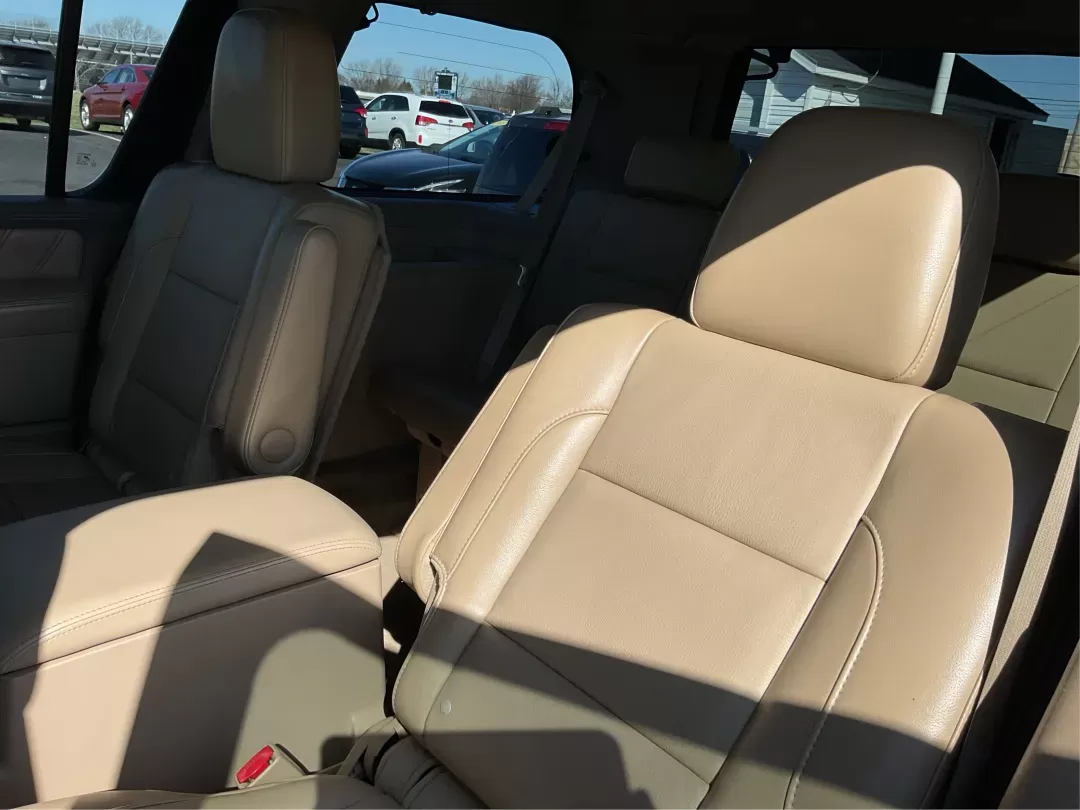 2015 Nissan Armada Platinum (5N1BA0NE1FN) with an Endurance 5.6L V-8 DOHC engine, located at 1230 East Main St, Xenia, OH, 45385, (937) 908-9800, 39.688026, -83.910172 - Third Row - Photo#9