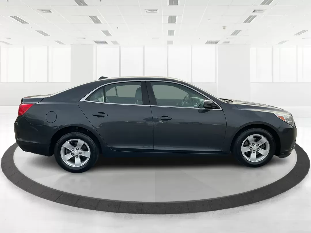 photo of 2015 Chevrolet Malibu 1LT