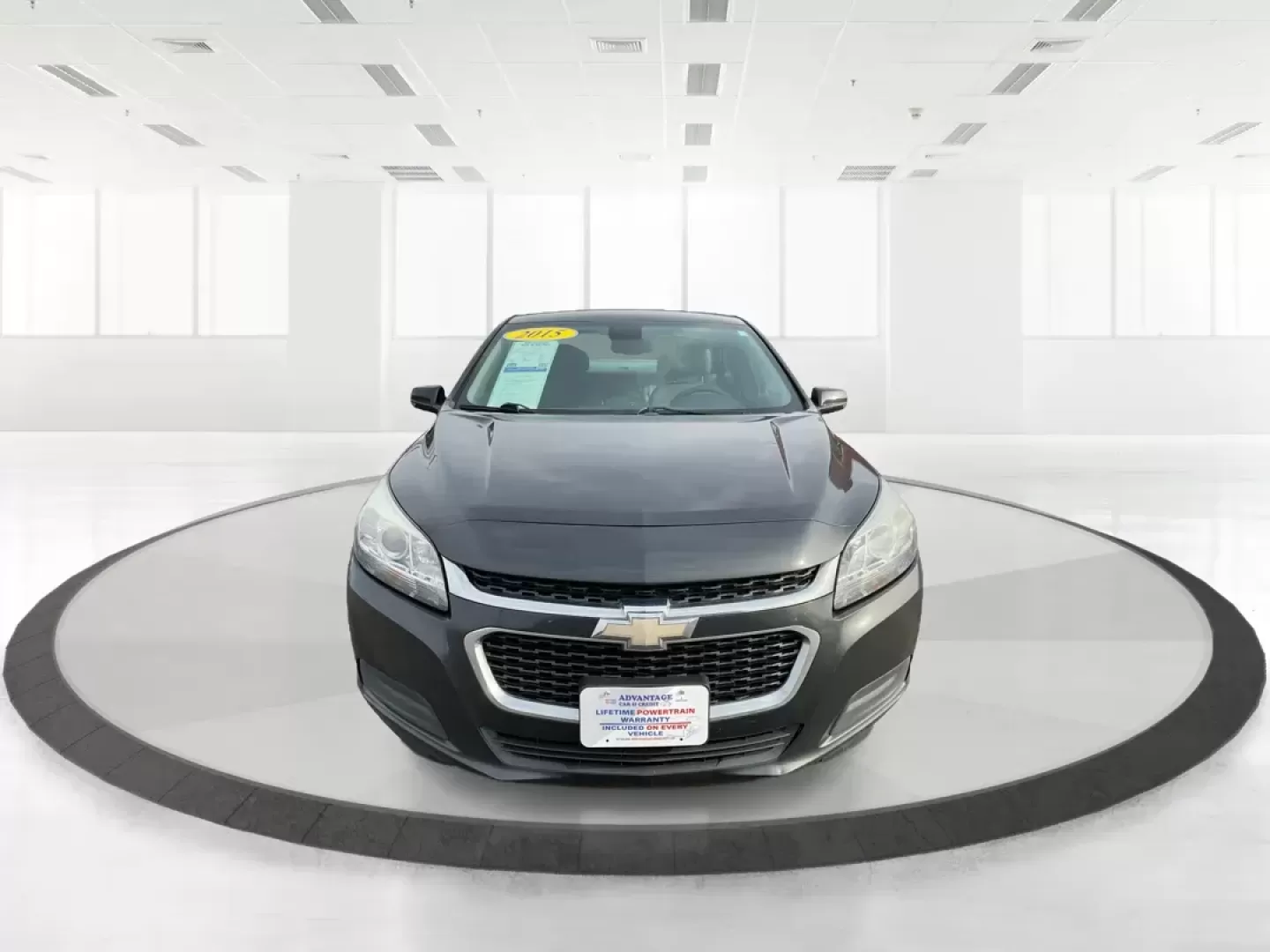 2015 Chevrolet Malibu 1LT (1G11C5SL4FF) with an ECOTEC 2.5L I-4 gasoline direct injection engine, located at 4508 South Dixie Dr, Moraine, OH, 45439, (937) 908-9800, 39.689976, -84.218452 - Photo#6