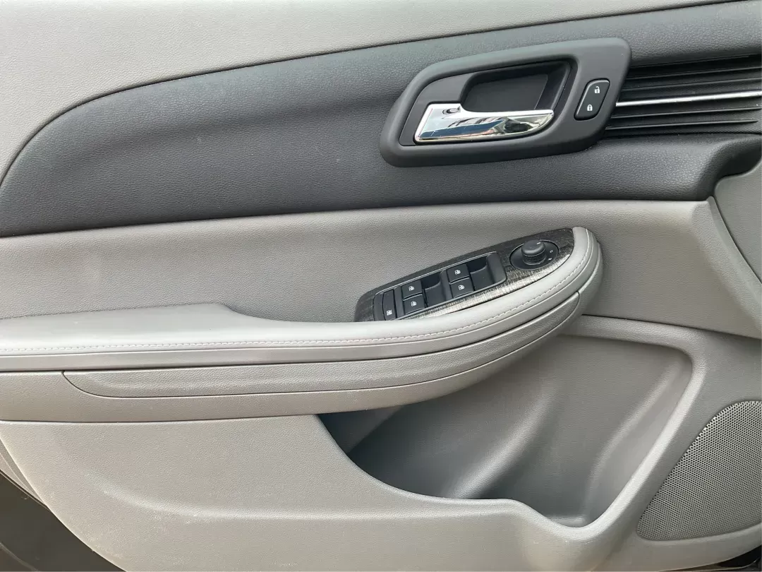 2015 Chevrolet Malibu 1LT (1G11C5SL4FF) with an ECOTEC 2.5L I-4 gasoline direct injection engine, located at 4508 South Dixie Dr, Moraine, OH, 45439, (937) 908-9800, 39.689976, -84.218452 - 2015 Chevrolet Malibu 1LT - Photo#17