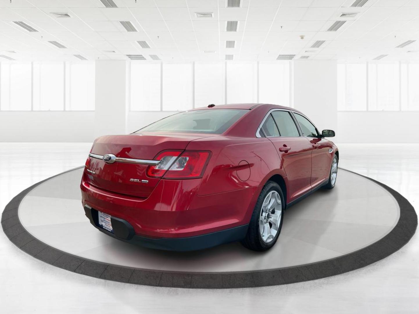 2011 Ford Taurus SEL (1FAHP2HW0BG) with an Duratec 3.5L V-6 DOHC engine, located at 1099 N County Rd 25A, Troy, OH, 45373, (937) 908-9800, 40.057079, -84.212883 - Photo#2