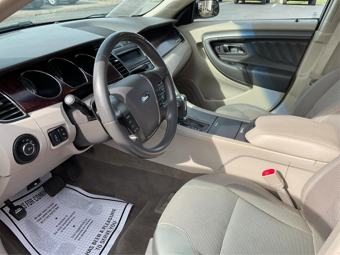 2011 Ford Taurus SEL (1FAHP2HW0BG) with an Duratec 3.5L V-6 DOHC engine, located at 1099 N County Rd 25A, Troy, OH, 45373, (937) 908-9800, 40.057079, -84.212883 - Photo#8