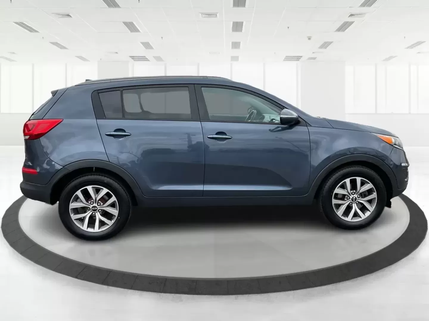 2014 Kia Sportage LX (KNDPBCAC3E7) with an 2.4L I-4 gasoline direct injection engine, located at 880 E. National Road, Vandalia, OH, 45377, (937) 908-9800, 39.891918, -84.183594 - Photo#1