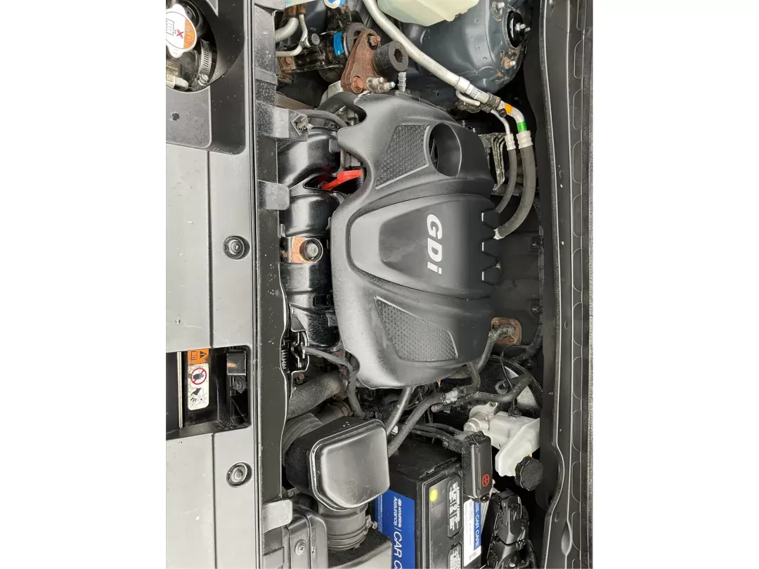 2014 Kia Sportage LX (KNDPBCAC3E7) with an 2.4L I-4 gasoline direct injection engine, located at 880 E. National Road, Vandalia, OH, 45377, (937) 908-9800, 39.891918, -84.183594 - Photo#10