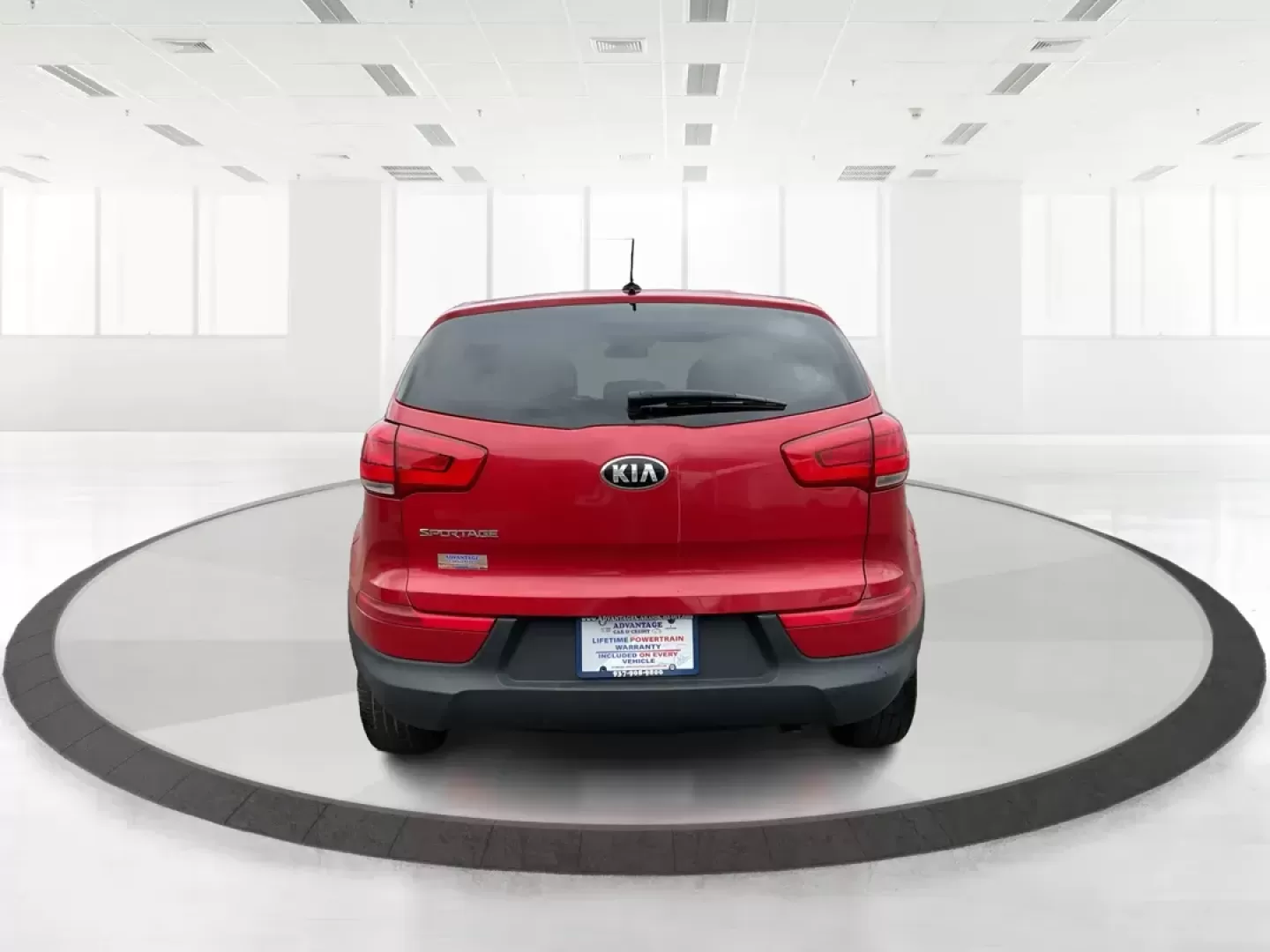 2014 Kia Sportage LX (KNDPB3AC1E7) with an 2.4L I-4 gasoline direct injection engine, located at 1230 East Main St, Xenia, OH, 45385, (937) 908-9800, 39.688026, -83.910172 - Photo#3