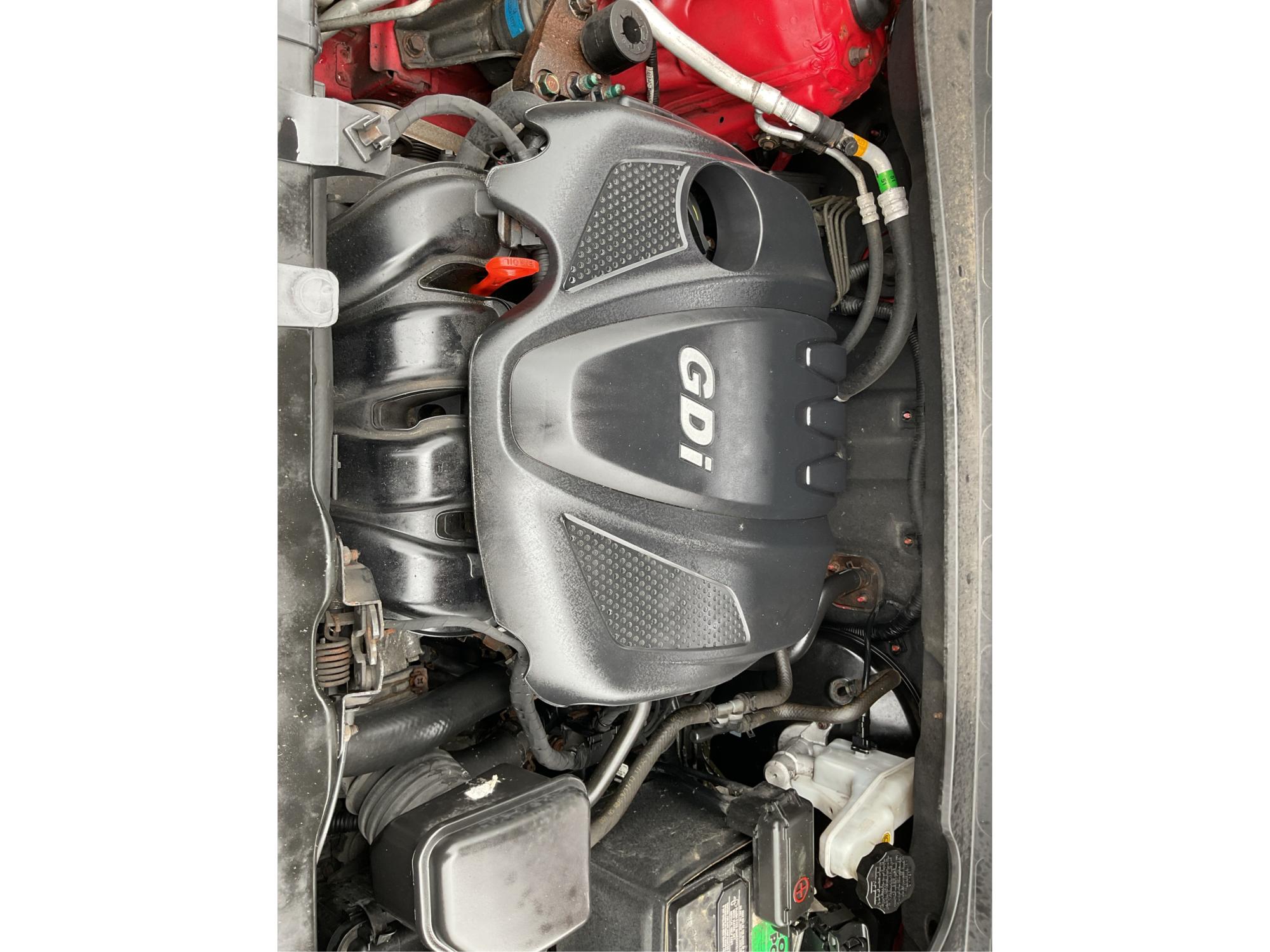 2014 Kia Sportage LX (KNDPB3AC1E7) with an 2.4L I-4 gasoline direct injection engine, located at 8750 N County Rd 25A, Piqua, OH, 45356, (937) 908-9800, 40.164391, -84.232513 - Photo#10