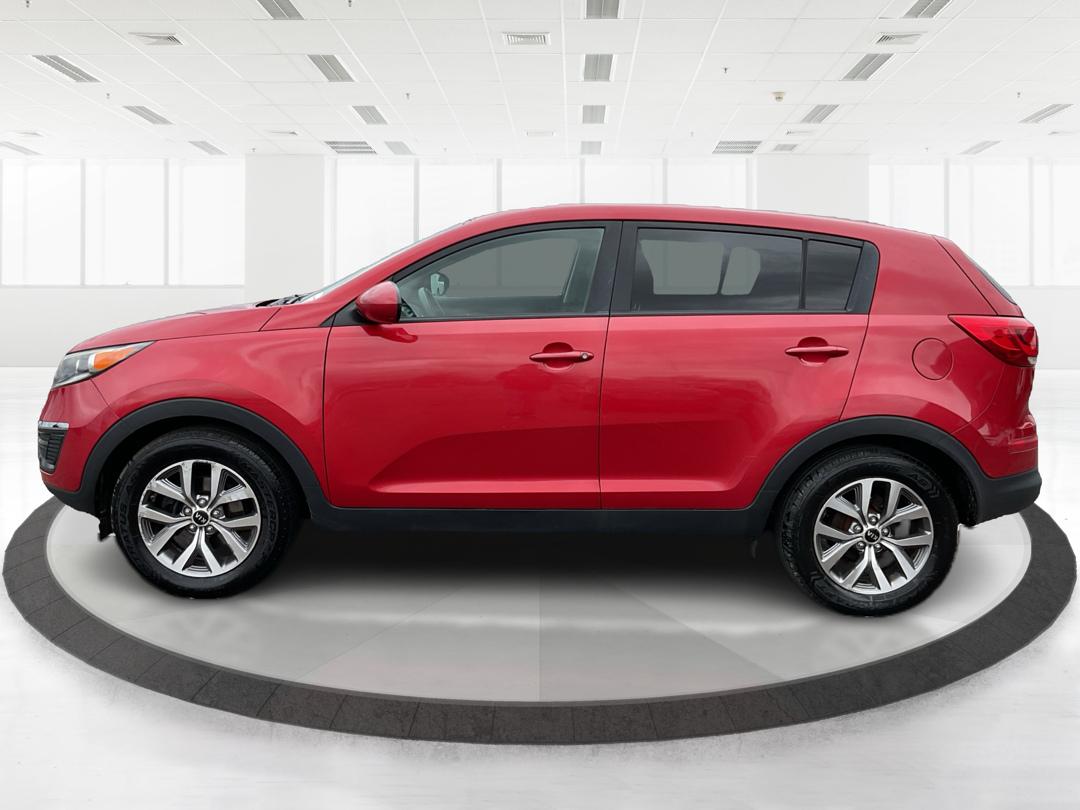 2014 Kia Sportage LX (KNDPB3AC1E7) with an 2.4L I-4 gasoline direct injection engine, located at 8750 N County Rd 25A, Piqua, OH, 45356, (937) 908-9800, 40.164391, -84.232513 - Photo#5