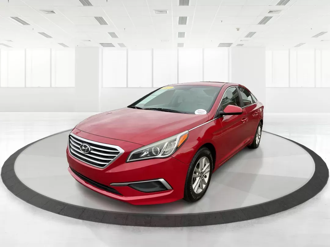 2017 Hyundai Sonata Base/SE (5NPE24AF8HH) with an Other engine, located at 1184 Kauffman Ave, Fairborn, OH, 45324, (937) 908-9800, 39.807072, -84.030914 - Photo#8