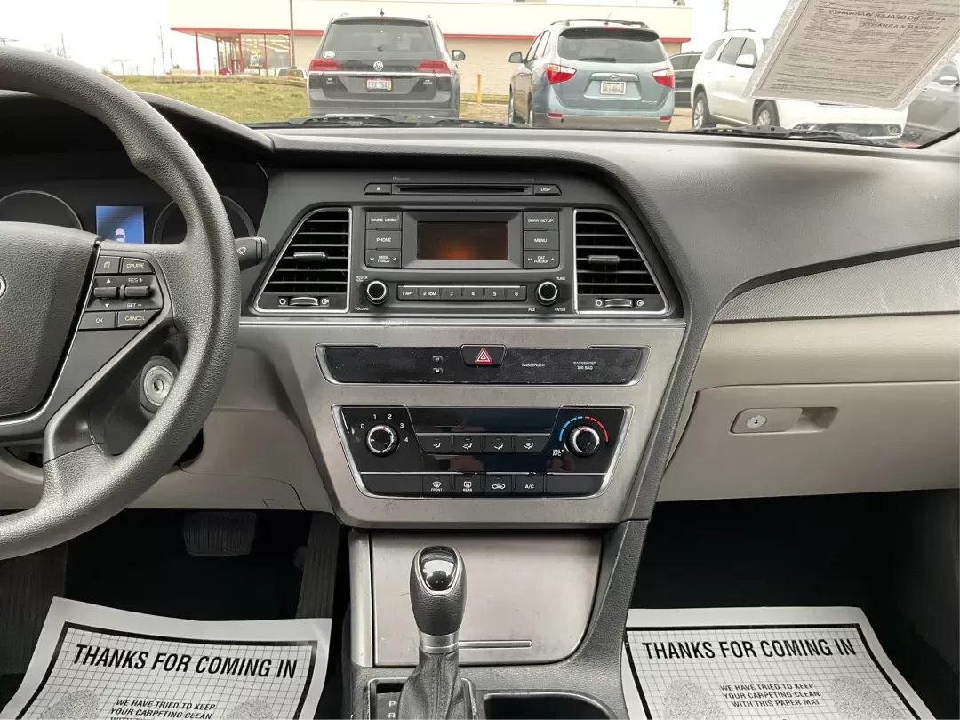 2017 Hyundai Sonata Base/SE (5NPE24AF8HH) with an Other engine, located at 1184 Kauffman Ave, Fairborn, OH, 45324, (937) 908-9800, 39.807072, -84.030914 - Photo#13