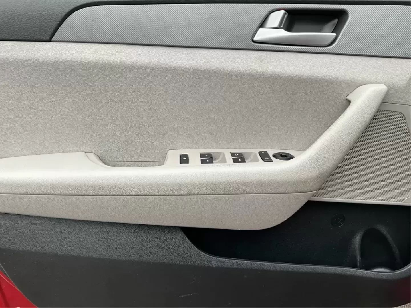 2017 Hyundai Sonata Base/SE (5NPE24AF8HH) with an Other engine, located at 1184 Kauffman Ave, Fairborn, OH, 45324, (937) 908-9800, 39.807072, -84.030914 - Photo#16