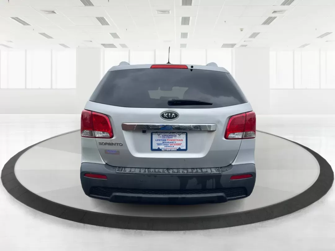 2013 Kia Sorento LX (5XYKT3A61DG) with an 2.4L I-4 gasoline direct injection engine, located at 401 Woodman Dr, Riverside, OH, 45431, (937) 908-9800, 39.760899, -84.123421 - 2013 Kia Sorento LX - Photo#3