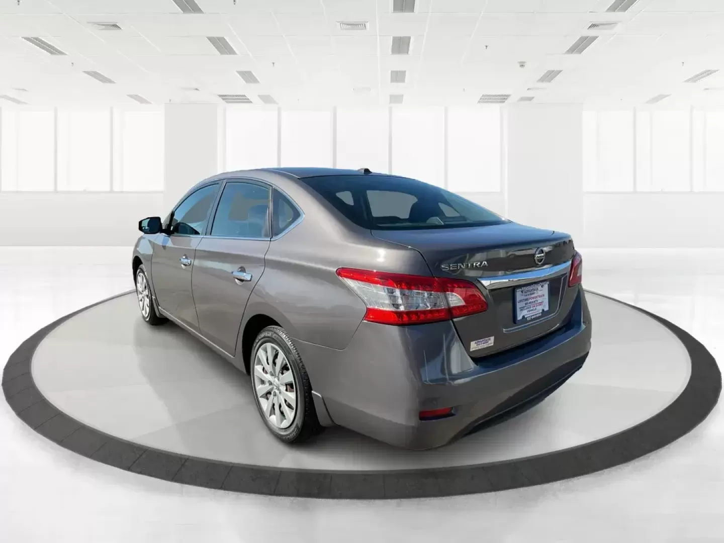 2015 Nissan Sentra SV (3N1AB7AP2FY) with an 1.8L I-4 DOHC engine, located at 880 E. National Road, Vandalia, OH, 45377, (937) 908-9800, 39.891918, -84.183594 - Photo#4