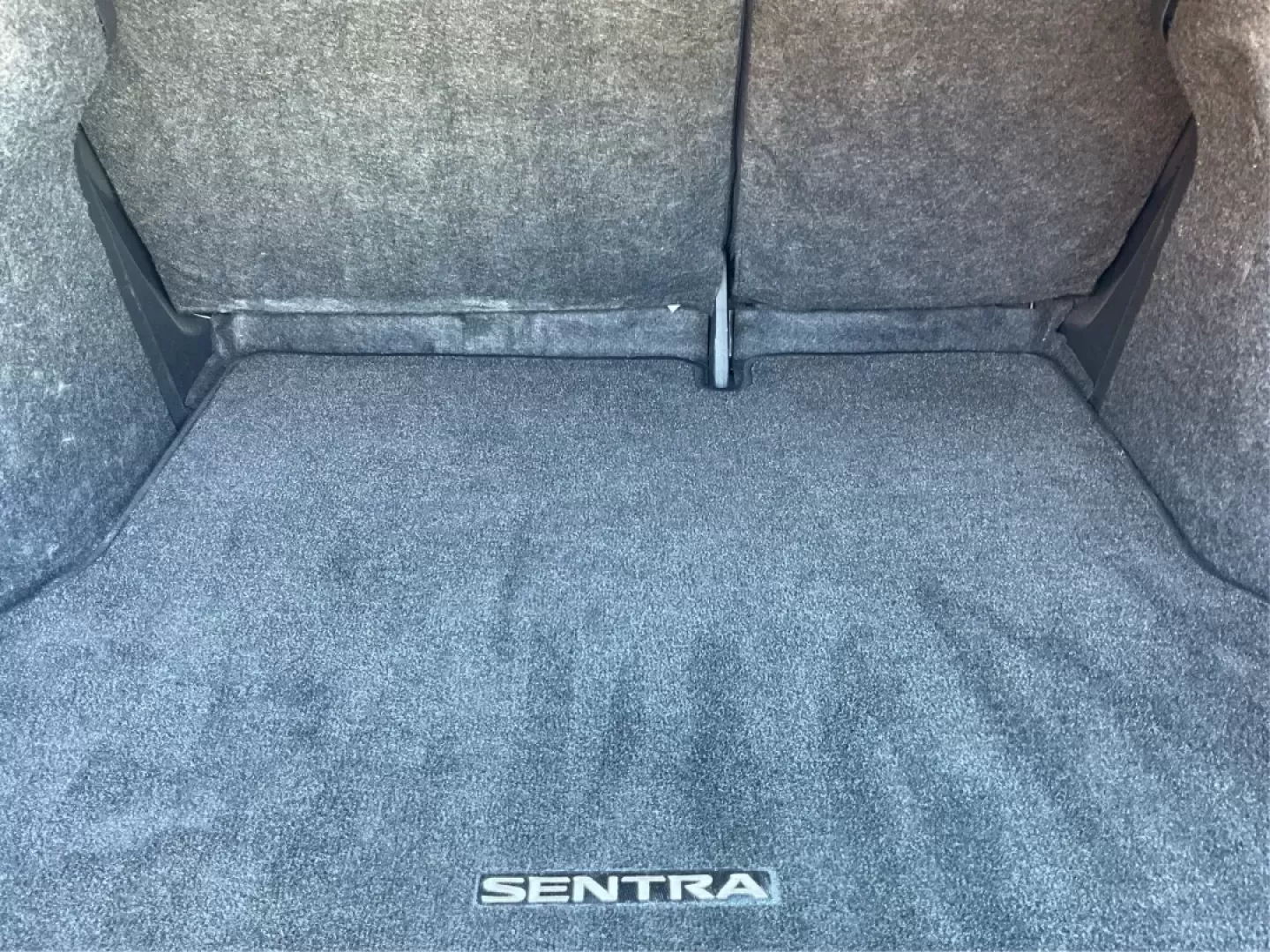 2015 Nissan Sentra SV (3N1AB7AP2FY) with an 1.8L I-4 DOHC engine, located at 880 E. National Road, Vandalia, OH, 45377, (937) 908-9800, 39.891918, -84.183594 - Photo#11