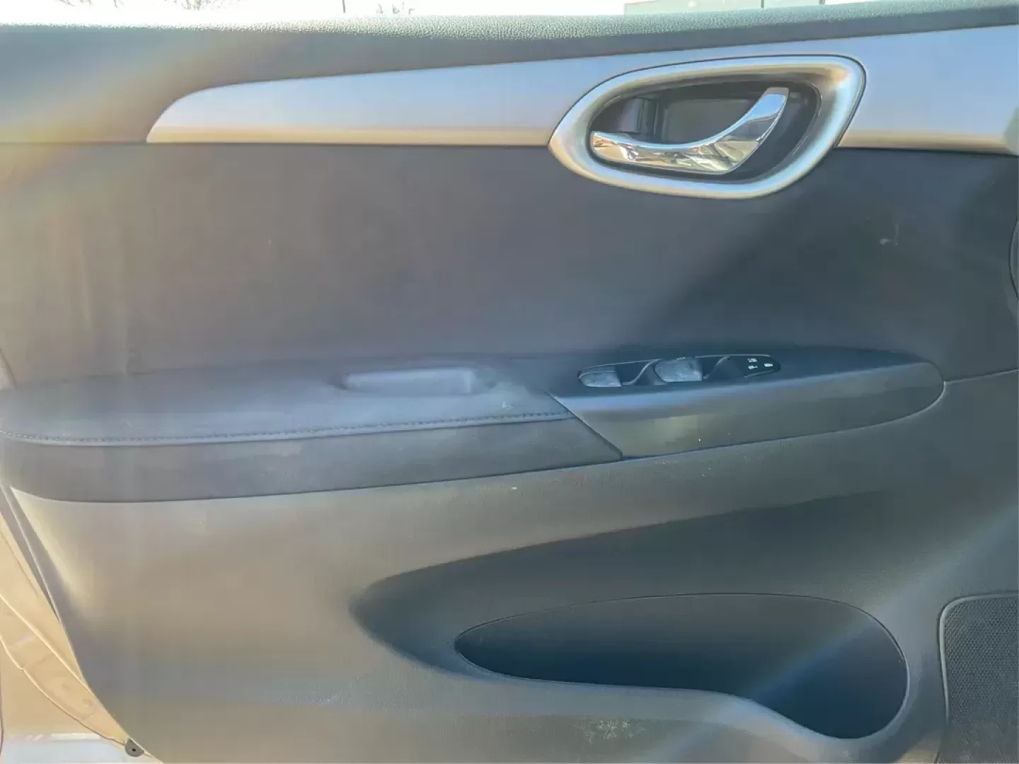 2015 Nissan Sentra SV (3N1AB7AP2FY) with an 1.8L I-4 DOHC engine, located at 880 E. National Road, Vandalia, OH, 45377, (937) 908-9800, 39.891918, -84.183594 - Photo#17