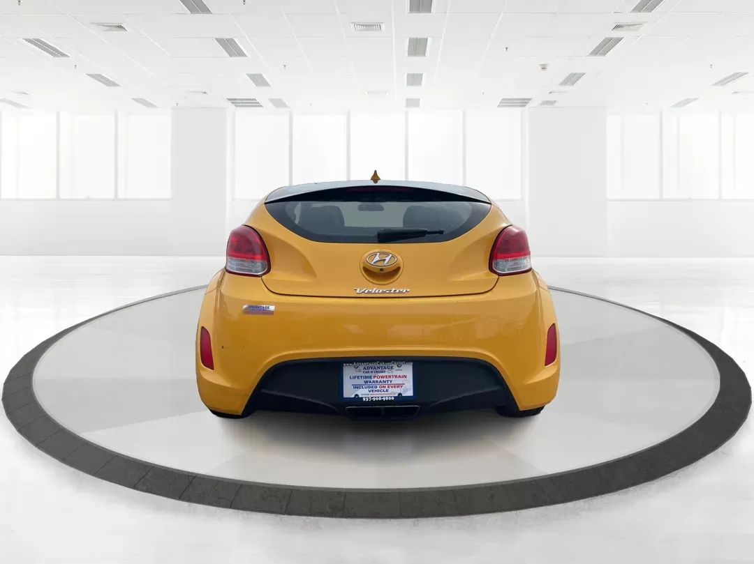 2015 Hyundai Veloster Base (KMHTC6AD3FU) with an Other engine, located at 1184 Kauffman Ave, Fairborn, OH, 45324, (937) 908-9800, 39.807072, -84.030914 - Photo#4
