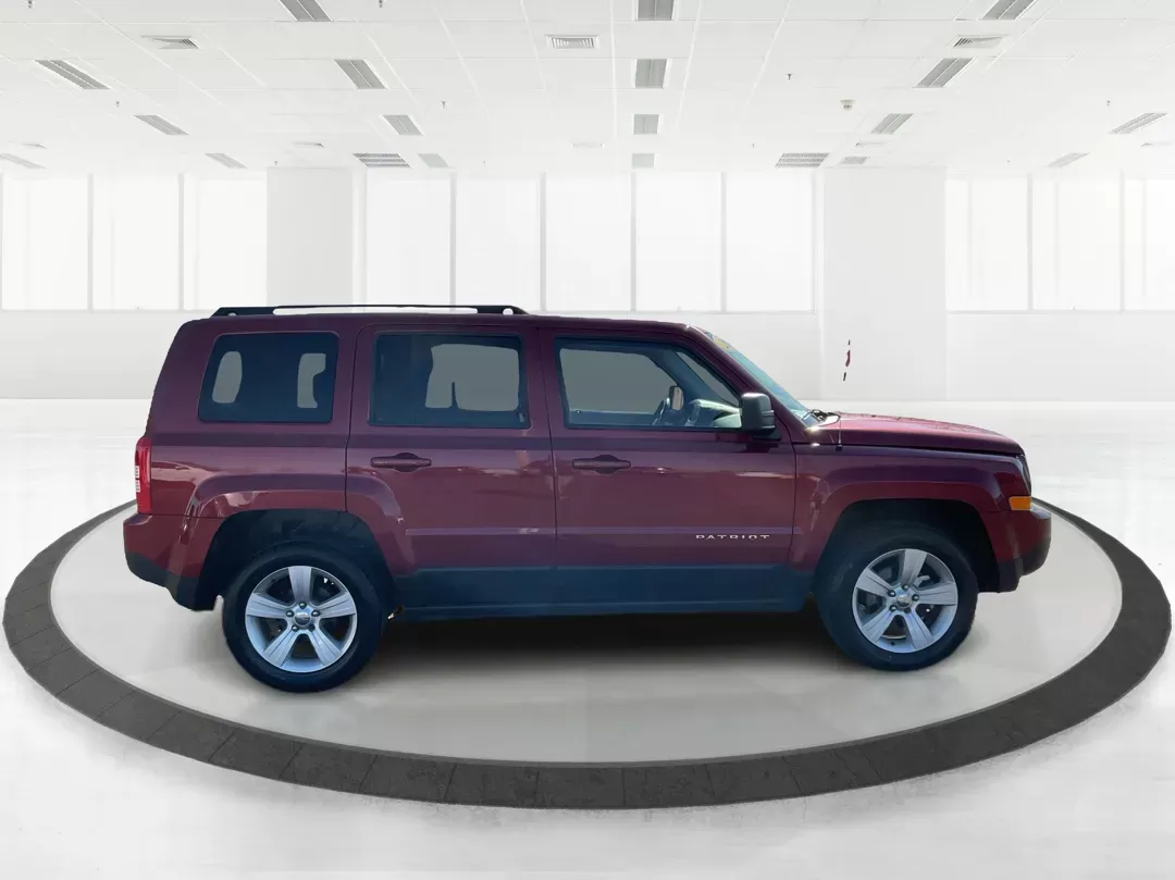 2015 Jeep Patriot Latitude (1C4NJRFB2FD) with an 2.4L I-4 DOHC engine, located at 1099 N County Rd 25A , Troy, OH, 45373, (937) 908-9800, 40.057079, -84.212883 - 2015 Jeep Patriot Latitude - Photo#1