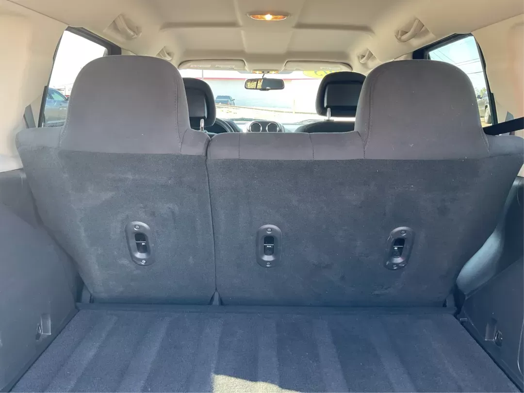 2015 Jeep Patriot Latitude (1C4NJRFB2FD) with an 2.4L I-4 DOHC engine, located at 1099 N County Rd 25A , Troy, OH, 45373, (937) 908-9800, 40.057079, -84.212883 - 2015 Jeep Patriot Latitude - Photo#10