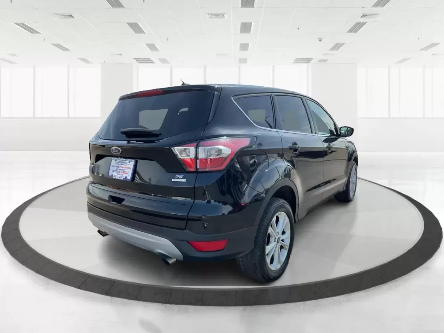 2017 Ford Escape SE (1FMCU0G9XHU) with an EcoBoost 1.5L I-4 gasoline direct injection engine, located at 4508 South Dixie Dr, Moraine, OH, 45439, (937) 908-9800, 39.689976, -84.218452 - Photo#2