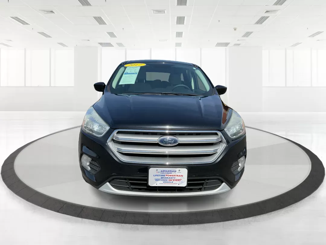 2017 Ford Escape SE (1FMCU0G9XHU) with an EcoBoost 1.5L I-4 gasoline direct injection engine, located at 4508 South Dixie Dr, Moraine, OH, 45439, (937) 908-9800, 39.689976, -84.218452 - 2017 Ford Escape SE - Photo#6