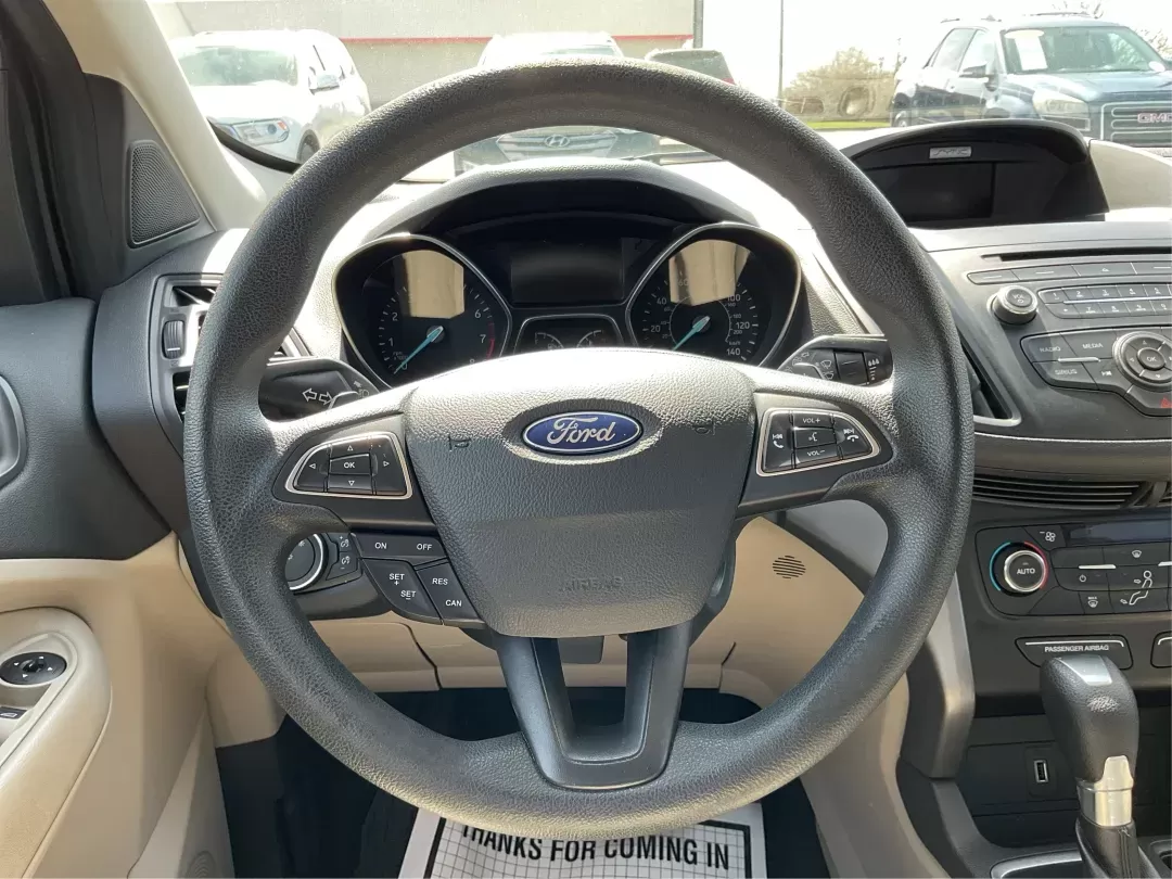 2017 Ford Escape SE (1FMCU0G9XHU) with an EcoBoost 1.5L I-4 gasoline direct injection engine, located at 4508 South Dixie Dr, Moraine, OH, 45439, (937) 908-9800, 39.689976, -84.218452 - 2017 Ford Escape SE - Photo#14