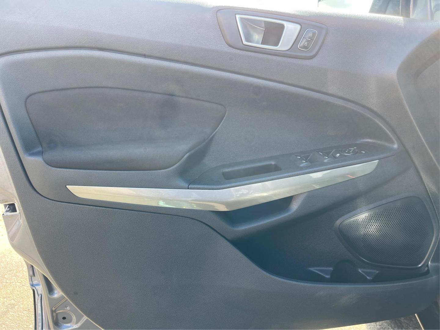 2018 Ford EcoSport SE (MAJ3P1TE9JC) with an Other engine, located at 1099 N County Rd 25A, Troy, OH, 45373, (937) 908-9800, 40.057079, -84.212883 - Photo#18