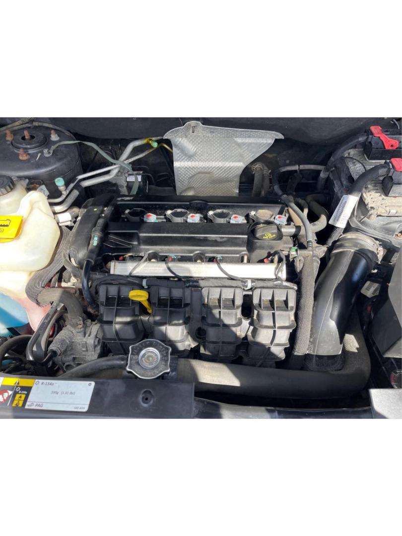 2016 Jeep Compass High Altitude Edition (1C4NJCEA4GD) with an 2L I-4 DOHC engine, located at 401 Woodman Dr, Riverside, OH, 45431, (937) 908-9800, 39.760899, -84.123421 - Photo#10