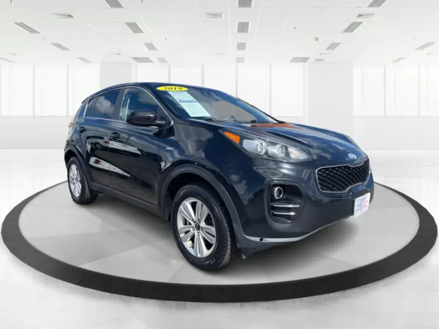 2019 Kia Sportage LX (KNDPMCACXK7) with an Theta II 2.4L I-4 gasoline direct injection engine, located at 8750 N County Rd 25A, Piqua, OH, 45356, (937) 908-9800, 40.164391, -84.232513 - Photo#0