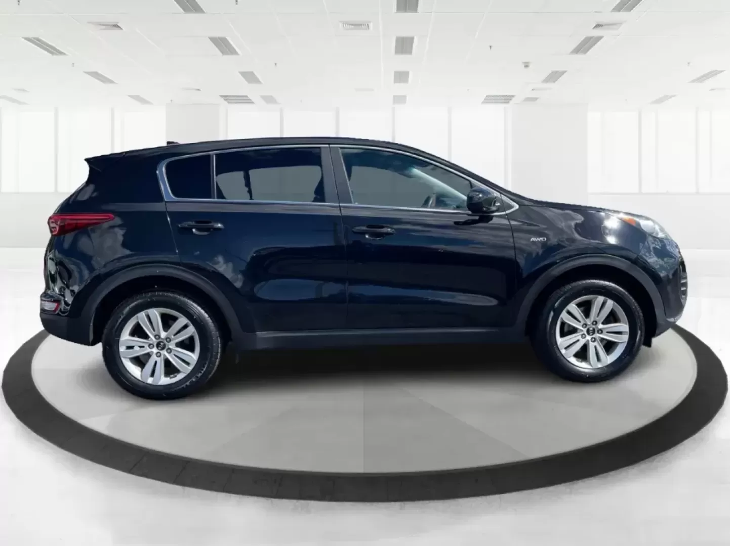 2019 Kia Sportage LX (KNDPMCACXK7) with an Theta II 2.4L I-4 gasoline direct injection engine, located at 8750 N County Rd 25A, Piqua, OH, 45356, (937) 908-9800, 40.164391, -84.232513 - Photo#1