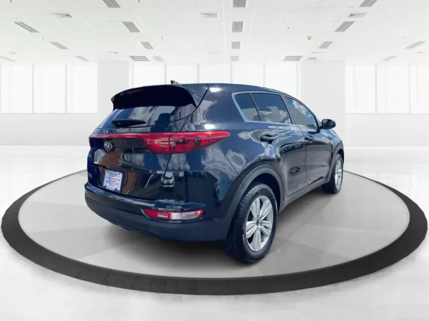 2019 Kia Sportage LX (KNDPMCACXK7) with an Theta II 2.4L I-4 gasoline direct injection engine, located at 8750 N County Rd 25A, Piqua, OH, 45356, (937) 908-9800, 40.164391, -84.232513 - Photo#2