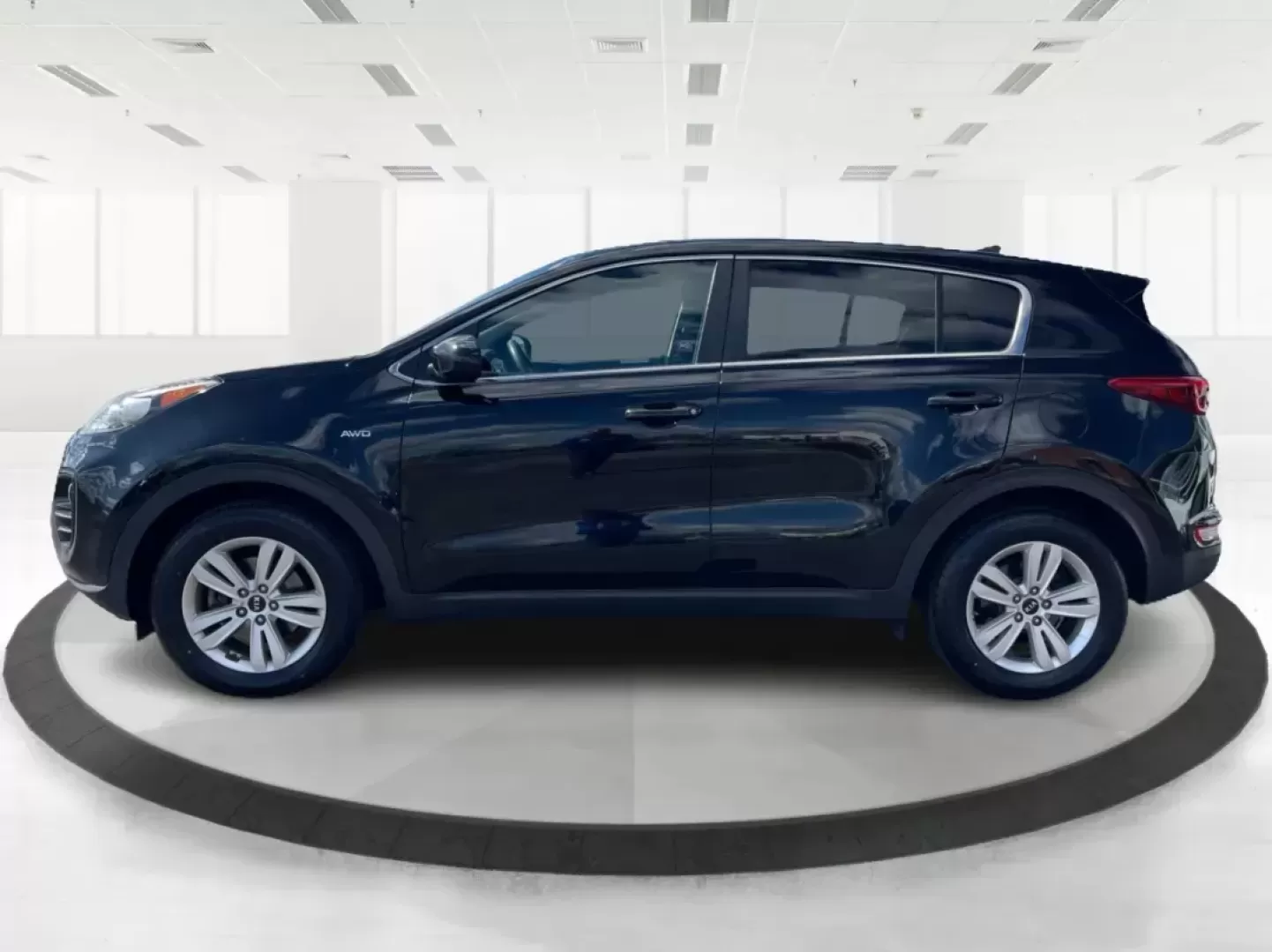 2019 Kia Sportage LX (KNDPMCACXK7) with an Theta II 2.4L I-4 gasoline direct injection engine, located at 8750 N County Rd 25A, Piqua, OH, 45356, (937) 908-9800, 40.164391, -84.232513 - Photo#5