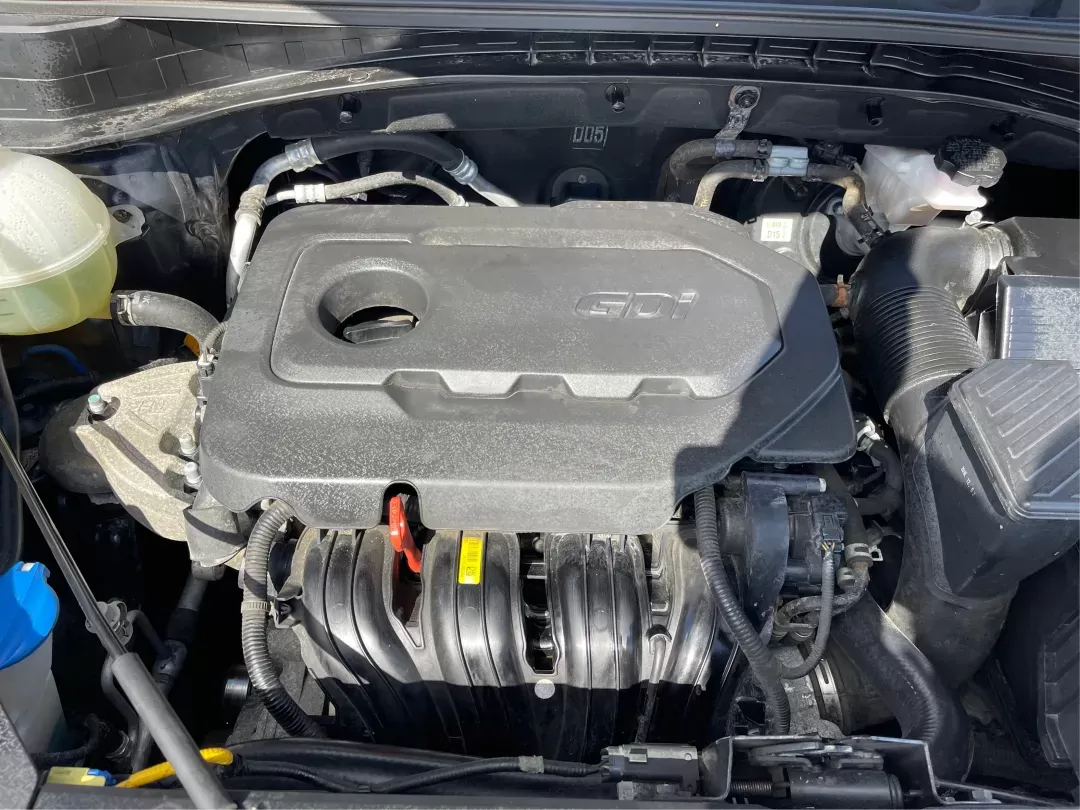 2019 Kia Sportage LX (KNDPMCACXK7) with an Theta II 2.4L I-4 gasoline direct injection engine, located at 8750 N County Rd 25A, Piqua, OH, 45356, (937) 908-9800, 40.164391, -84.232513 - Photo#10