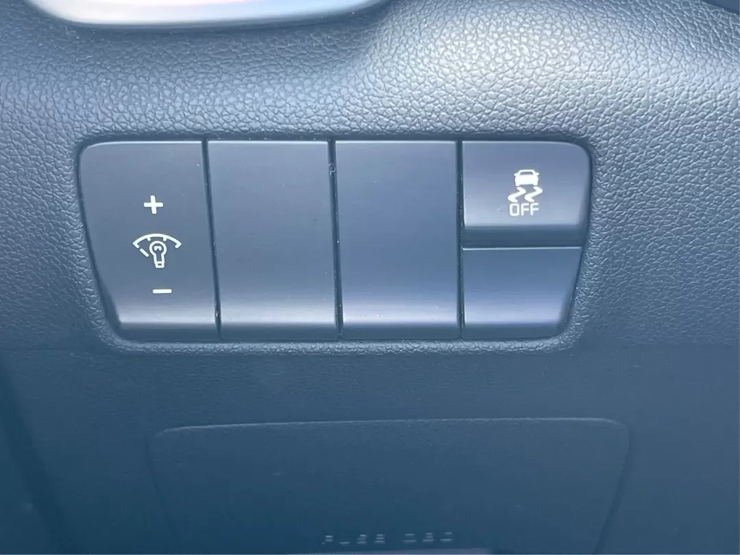 2019 Kia Sportage LX (KNDPMCACXK7) with an Theta II 2.4L I-4 gasoline direct injection engine, located at 8750 N County Rd 25A, Piqua, OH, 45356, (937) 908-9800, 40.164391, -84.232513 - Photo#15