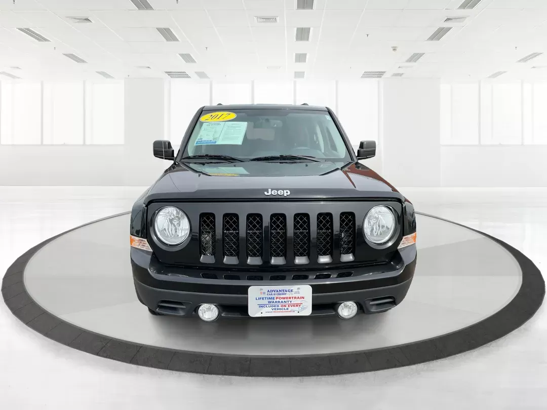 2017 Jeep Patriot Sport FWD (1C4NJPBAXHD) with an 2.4L I-4 DOHC engine, located at 4508 South Dixie Dr, Moraine, OH, 45439, (937) 908-9800, 39.689976, -84.218452 - 2017 Jeep Patriot Sport FWD - Photo#7