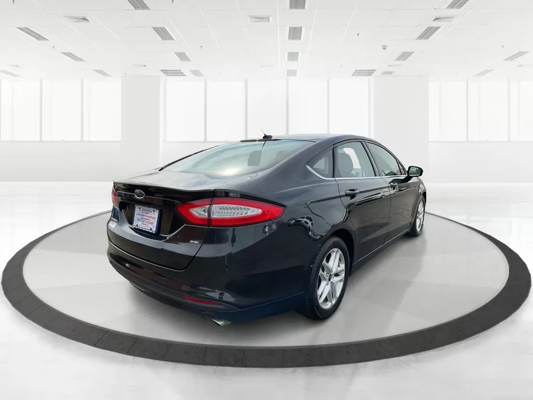 2014 Ford Fusion SE (3FA6P0H79ER) with an Duratec 2.5L I-4 DOHC engine, located at 1951 S Dayton Lakeview Rd., New Carlisle, OH, 45344, (937) 908-9800, 39.890999, -84.050255 - Photo#2