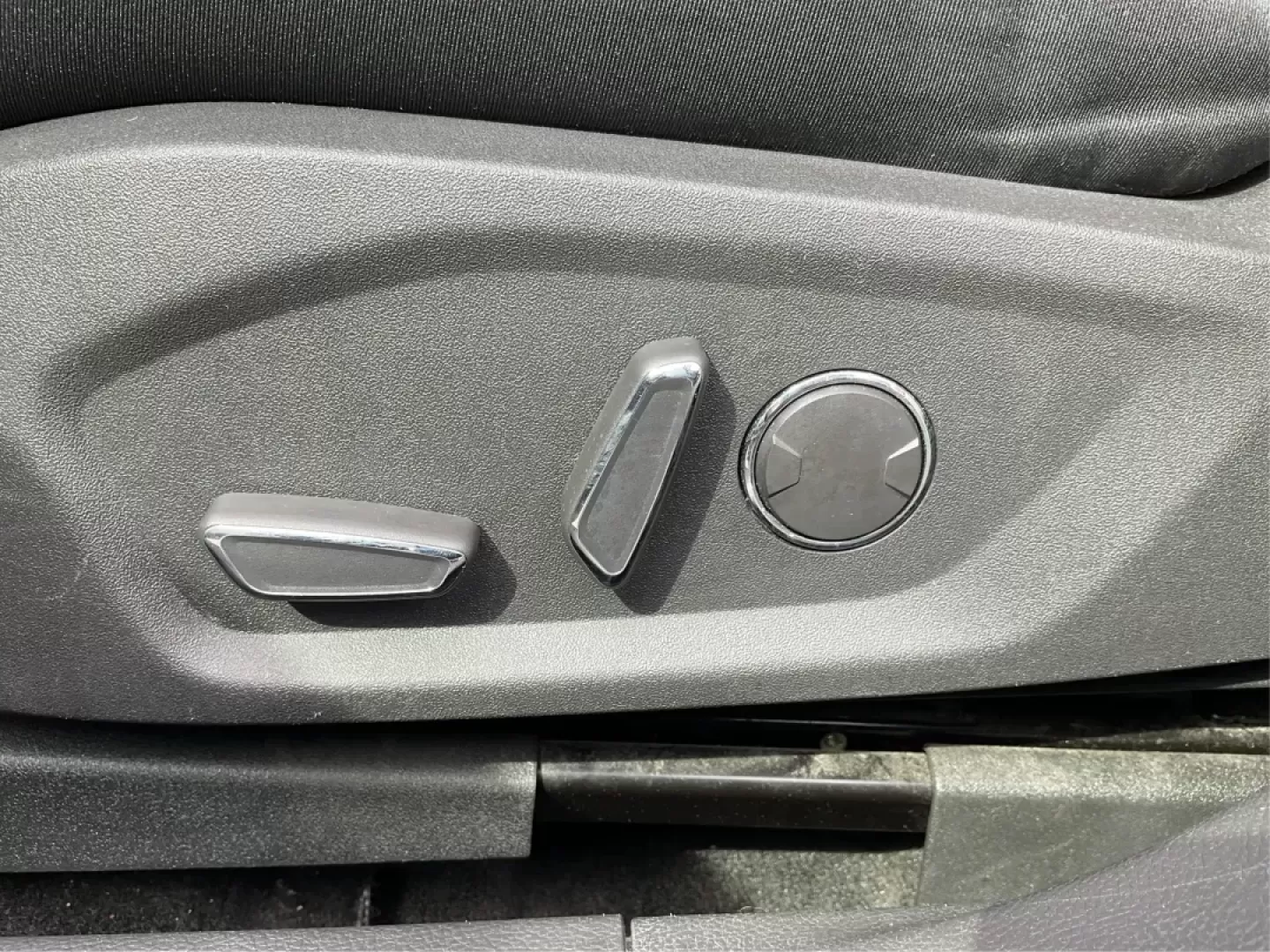2014 Ford Fusion SE (3FA6P0H79ER) with an Duratec 2.5L I-4 DOHC engine, located at 1951 S Dayton Lakeview Rd., New Carlisle, OH, 45344, (937) 908-9800, 39.890999, -84.050255 - Photo#17