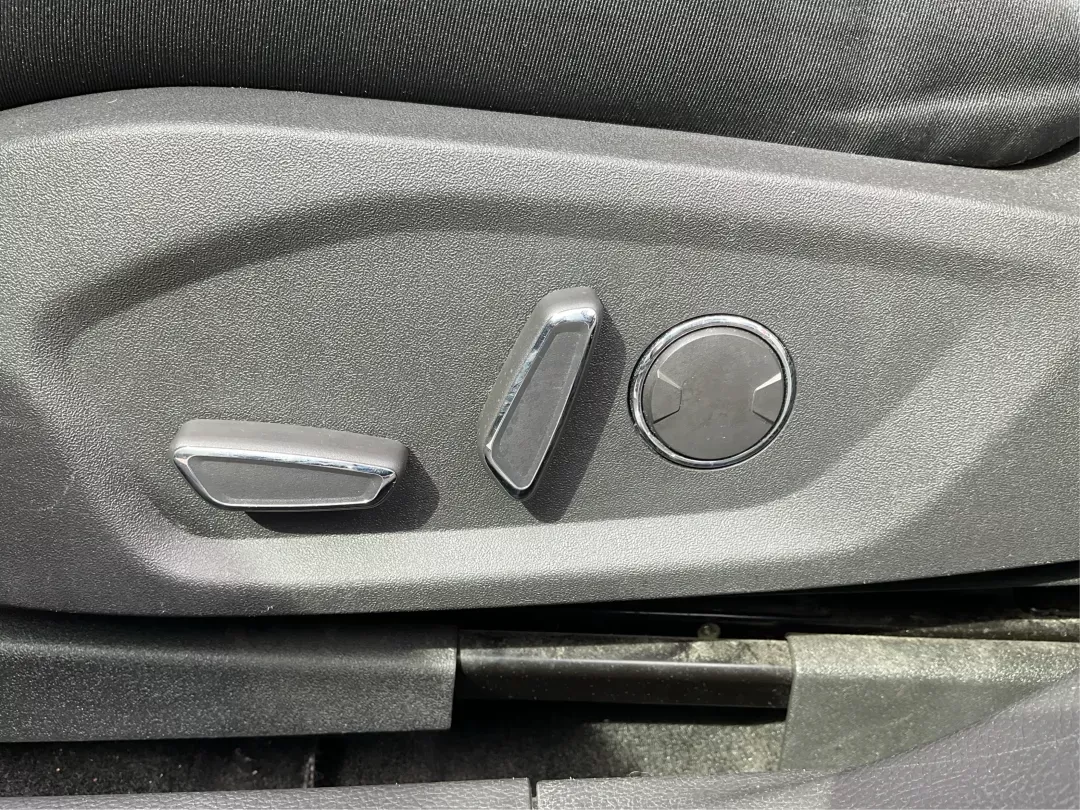 2014 Ford Fusion SE (3FA6P0H79ER) with an Duratec 2.5L I-4 DOHC engine, located at 1951 S Dayton Lakeview Rd., New Carlisle, OH, 45344, (937) 908-9800, 39.890999, -84.050255 - Photo#17
