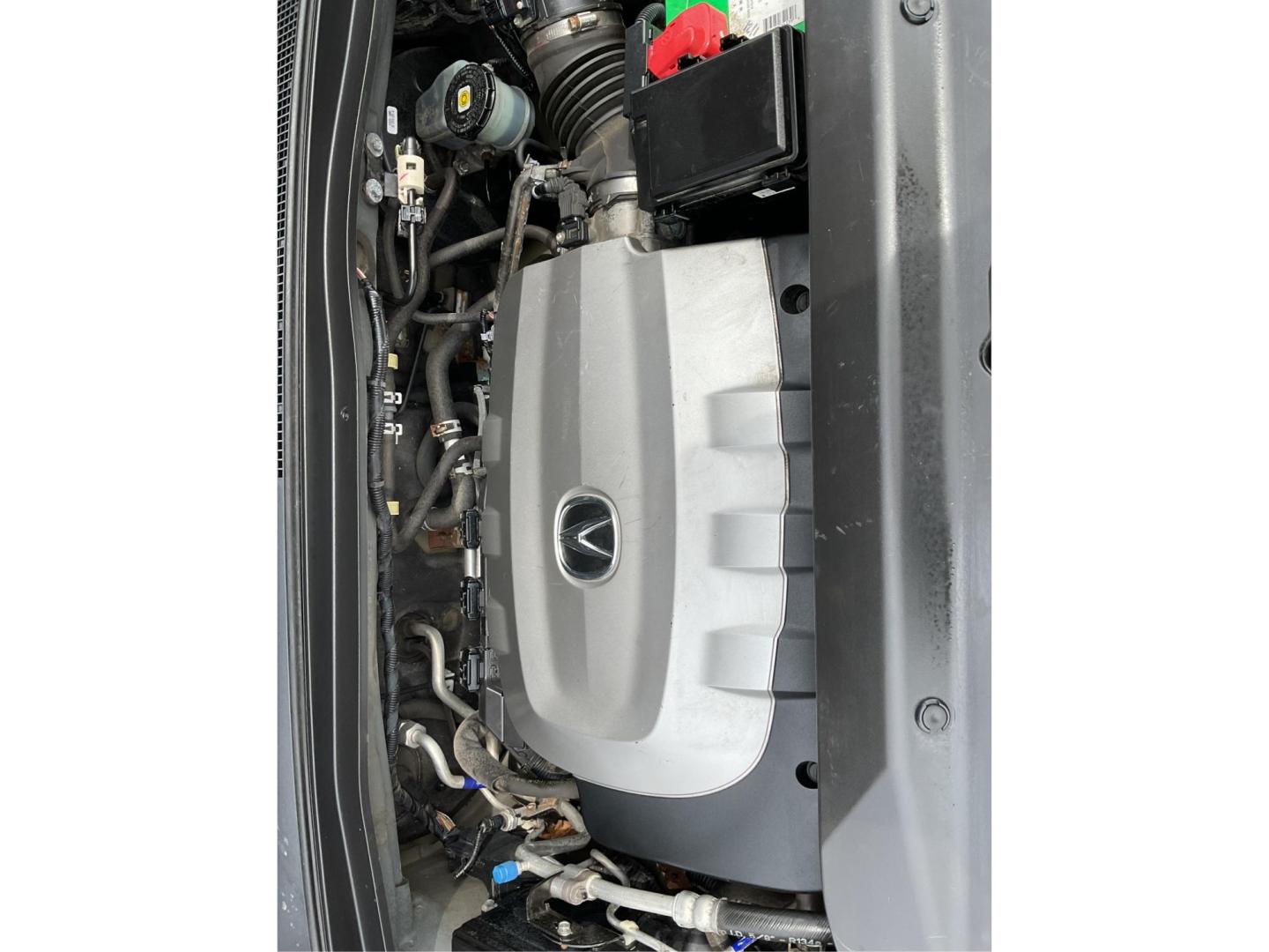 2012 Acura MDX Technology Package (2HNYD2H34CH) with an 3.7L V-6 VTEC variable valve control engine, located at 8750 N County Rd 25A, Piqua, OH, 45356, (937) 908-9800, 40.164391, -84.232513 - Photo#10
