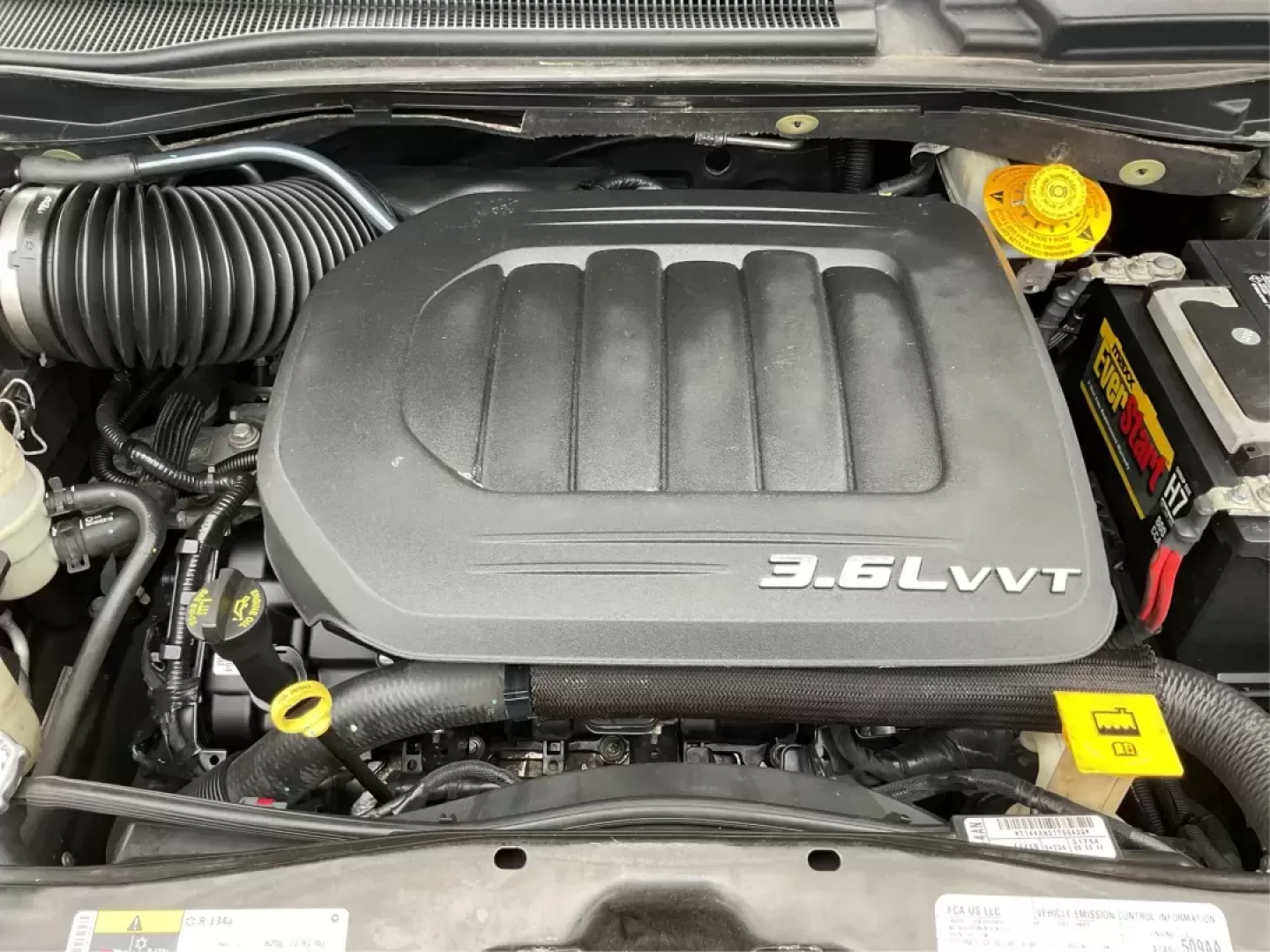 2016 Chrysler Town and Country Touring (2C4RC1BG4GR) with an Pentastar 3.6L V-6 DOHC engine, located at 1230 East Main St, Xenia, OH, 45385, (937) 908-9800, 39.688026, -83.910172 - Photo#10